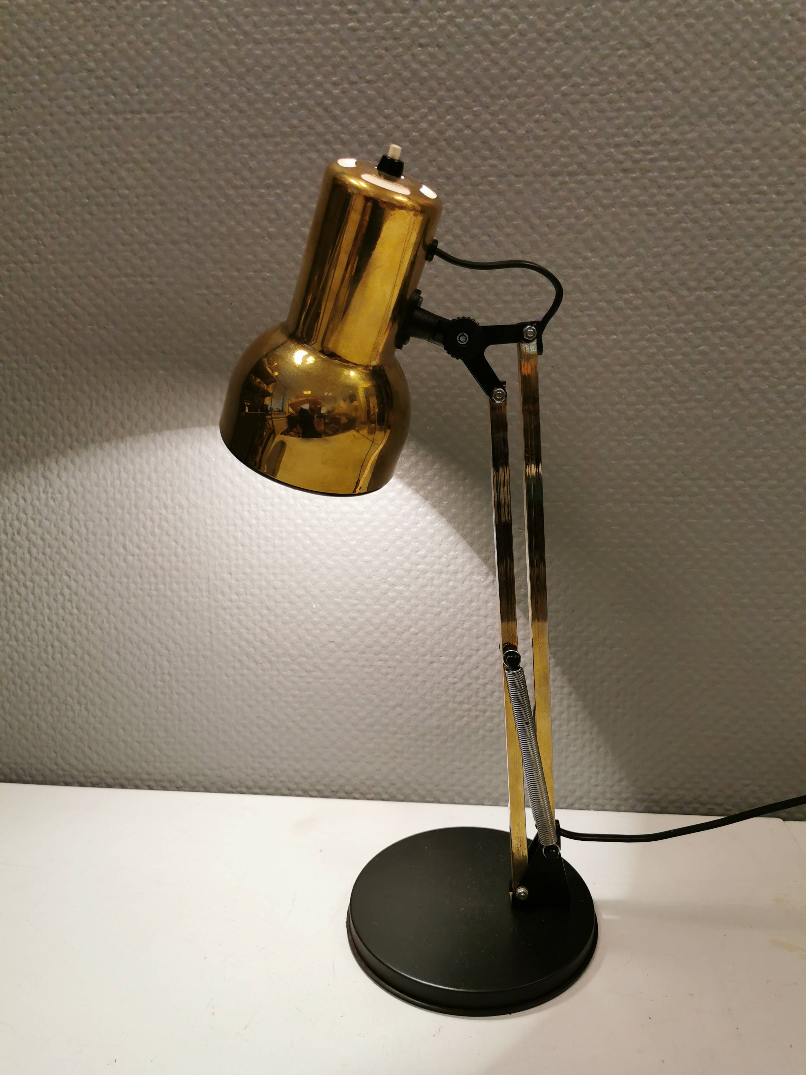 Gold coloured table lamp, Danish from Lyskaer Lighting (LB) 1980s, with black "base"