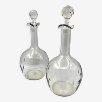 Carafes en verre gravé