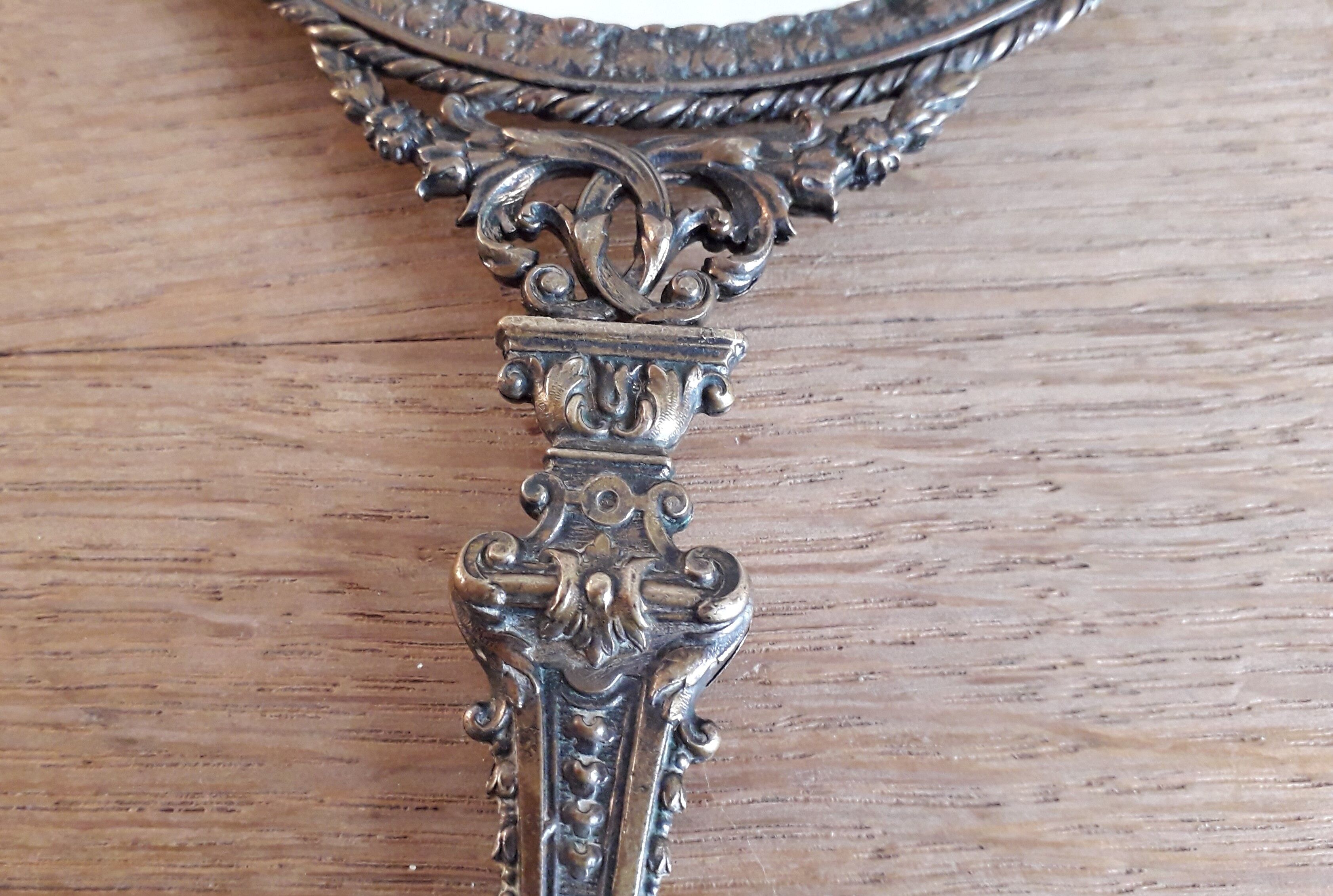 Old brass hand mirror - 25x12cm