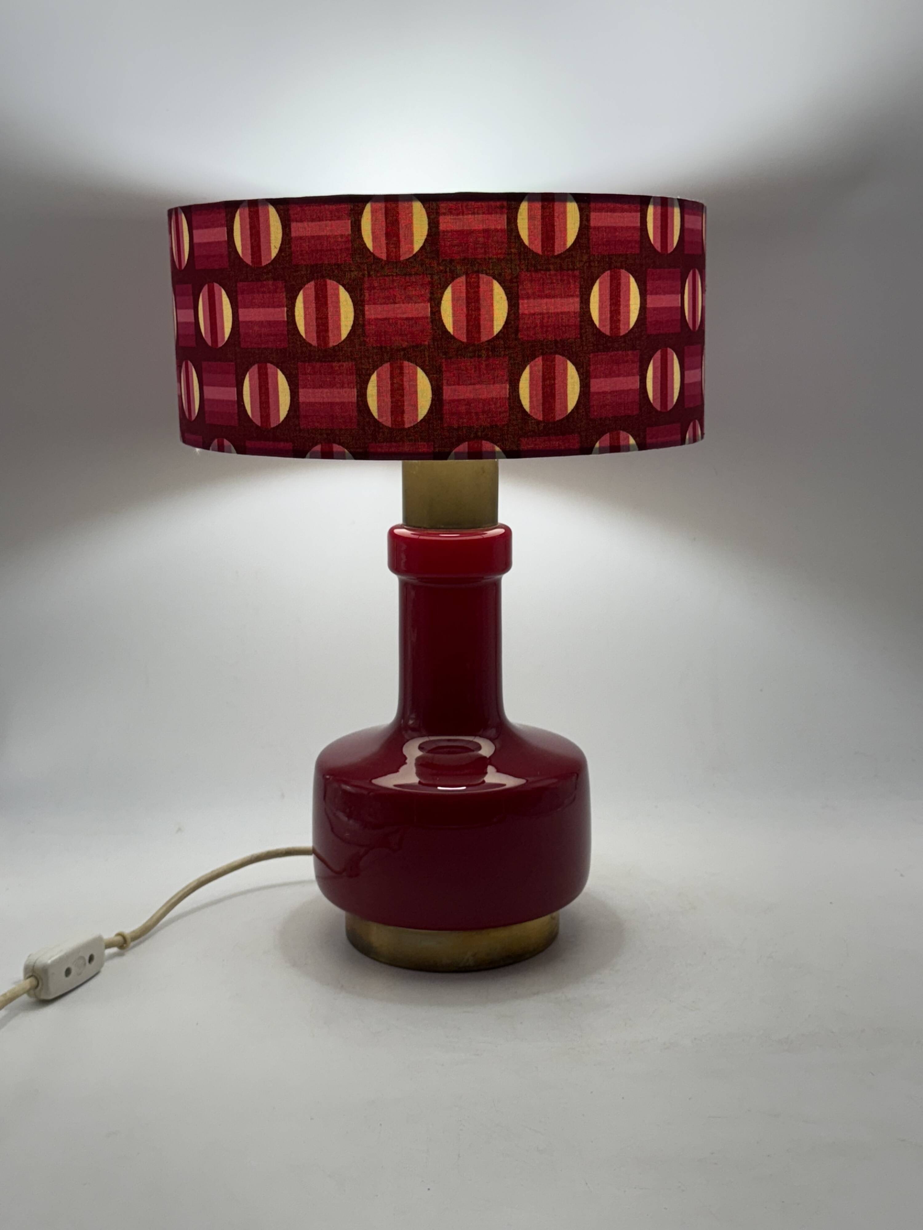 Space Age red glass table lamp, Italy 1960s