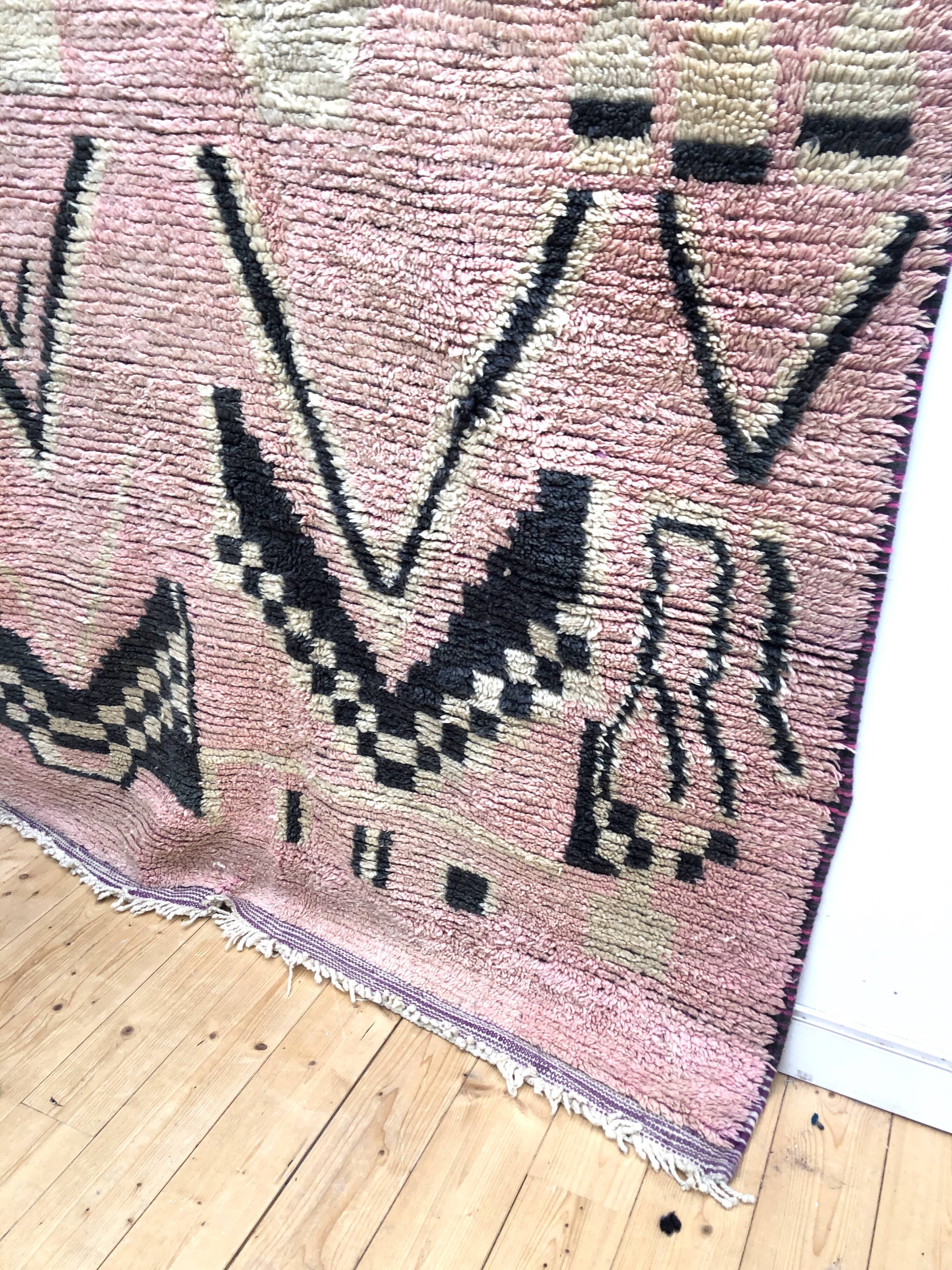 Moroccan Berber carpet Boujaad 2,66x1.56m