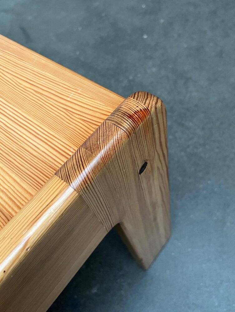 Vintage coffee table in Swedish pine by Yngve Ekström for Swedese, 1970s.