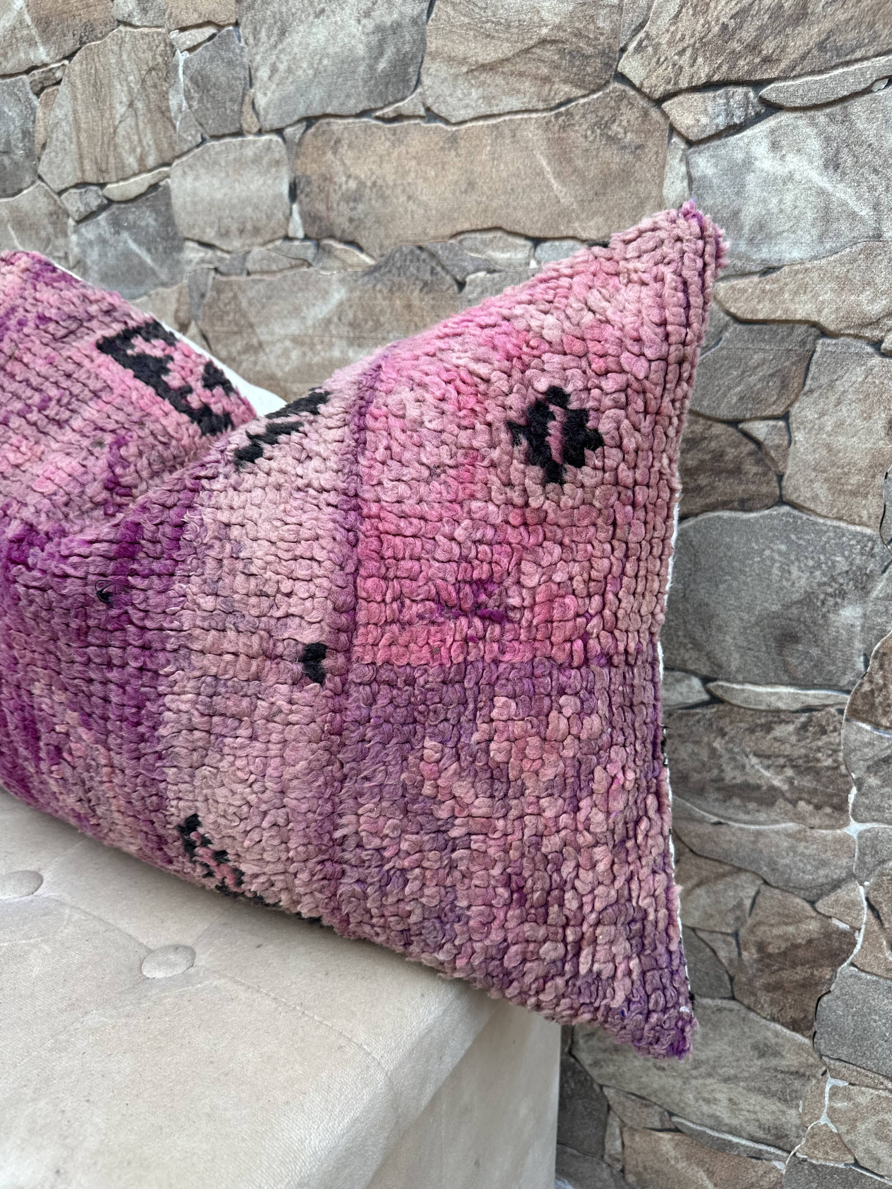 Beautiful vintage Berber Kilim cushion from Morocco
