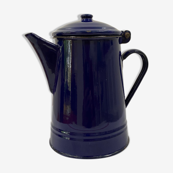 Enamelled blue coffee maker from the 70s