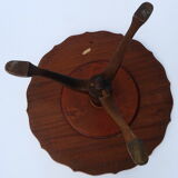 Fedeoned round bass table