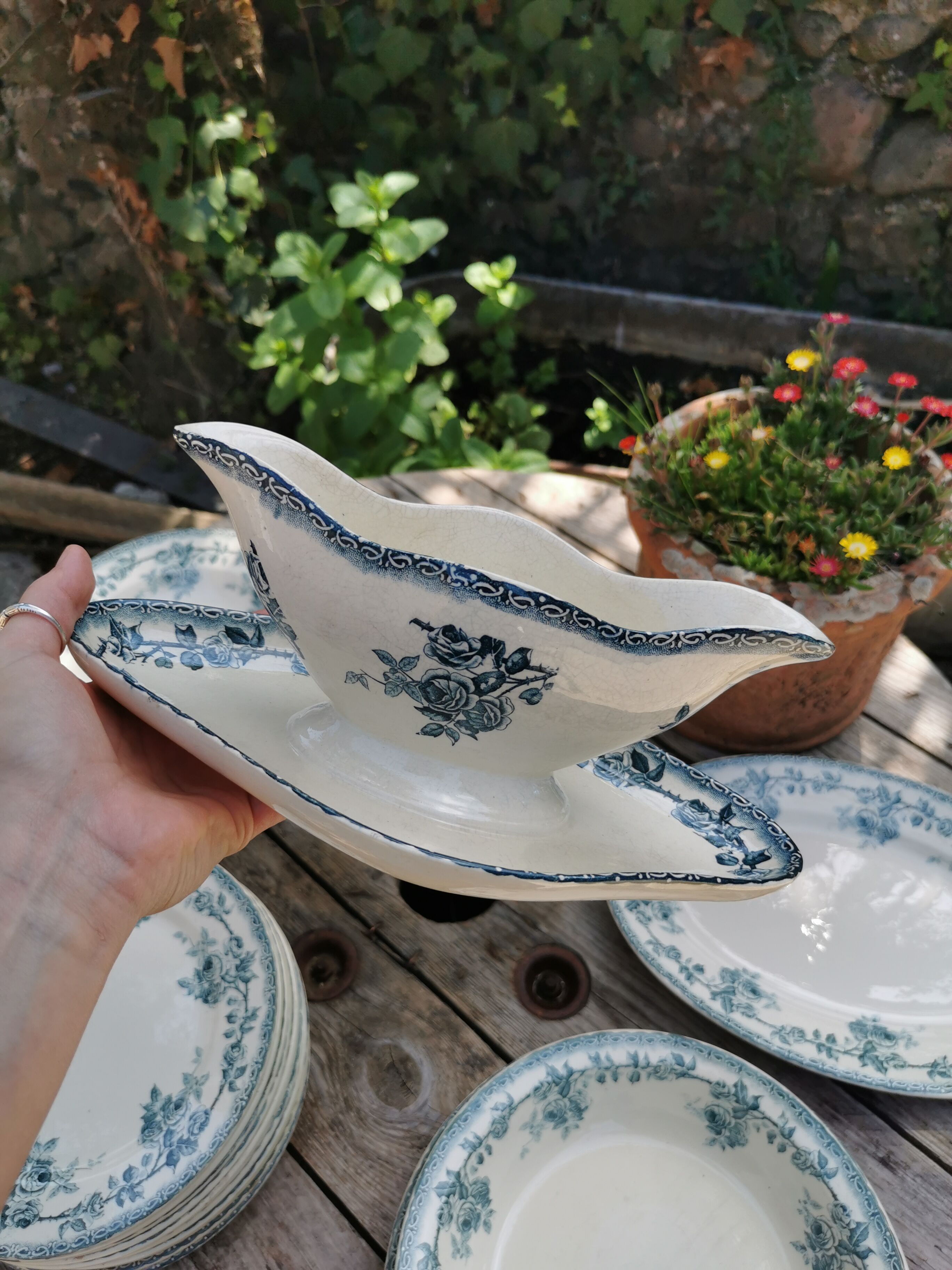 Saucière ancienne terre de fer H. Boulenger