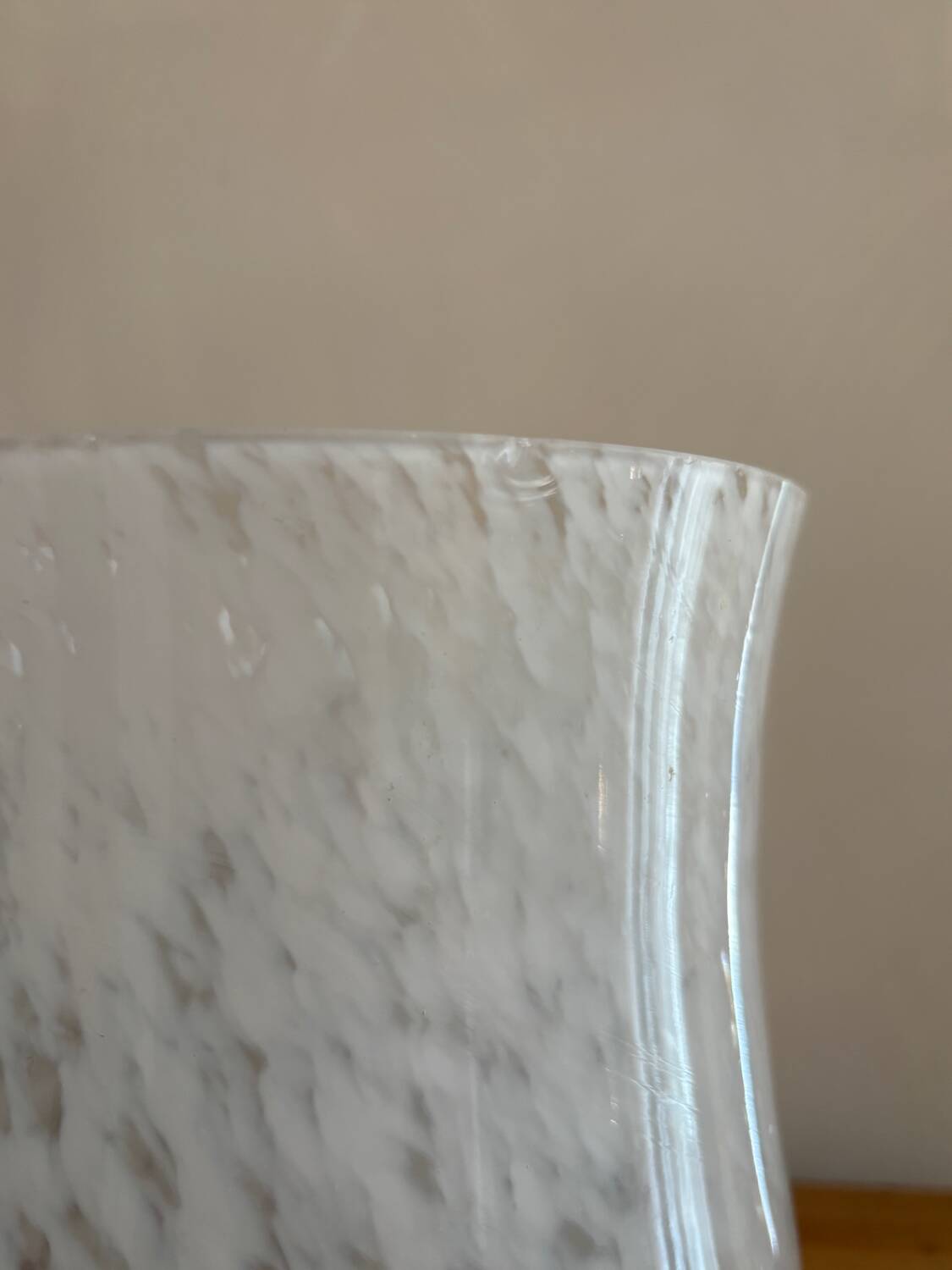 Vase verre de clichy blanc années 20 art déco