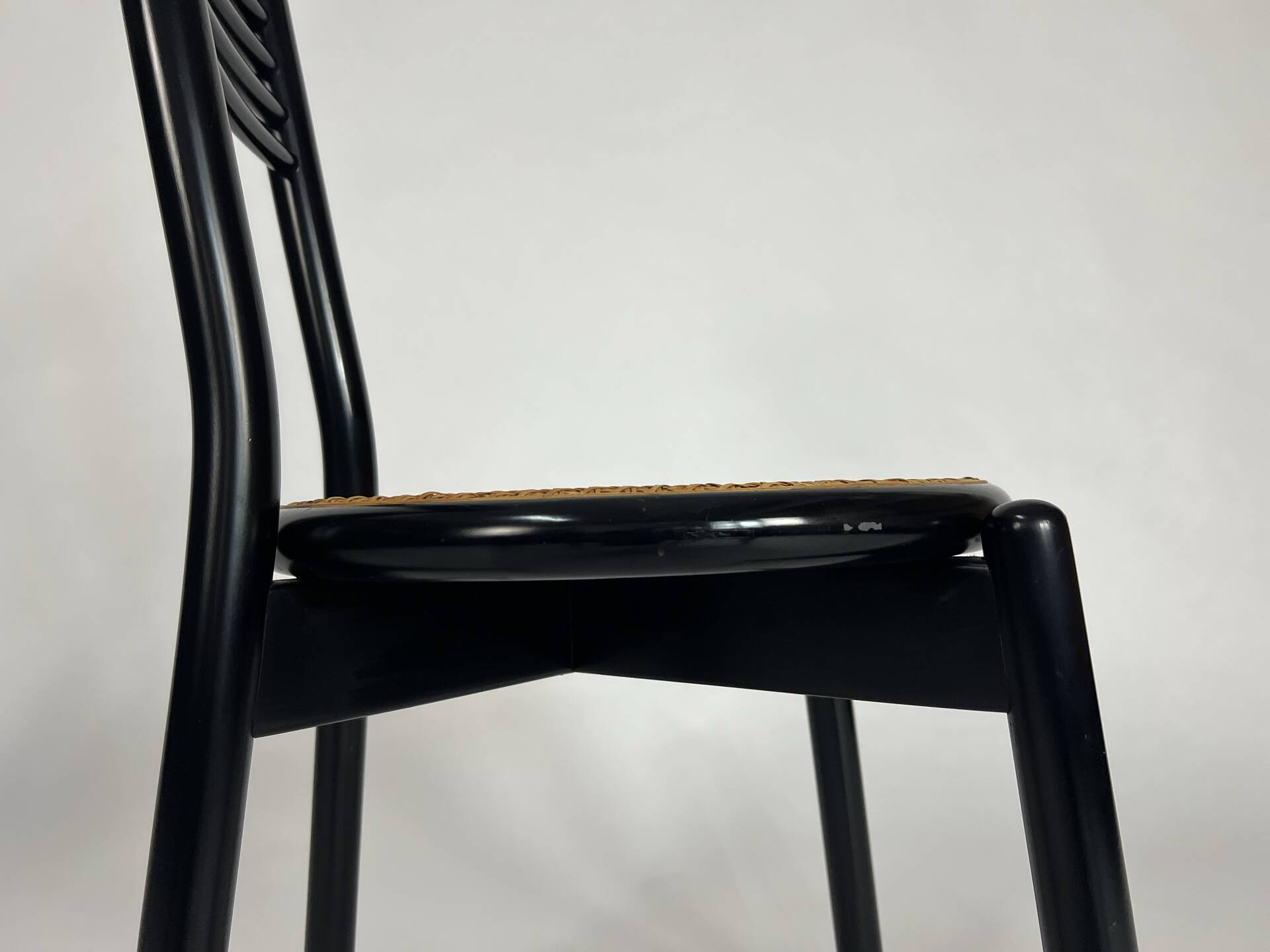Set of four vintage chairs Viennese cane 80s Memphis by Antonio Sibau