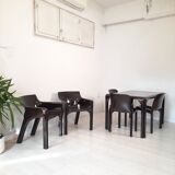 Table avec trois chaises design Vico Magistretti pour Artemide dans les années 70, Stadio 120, Selene