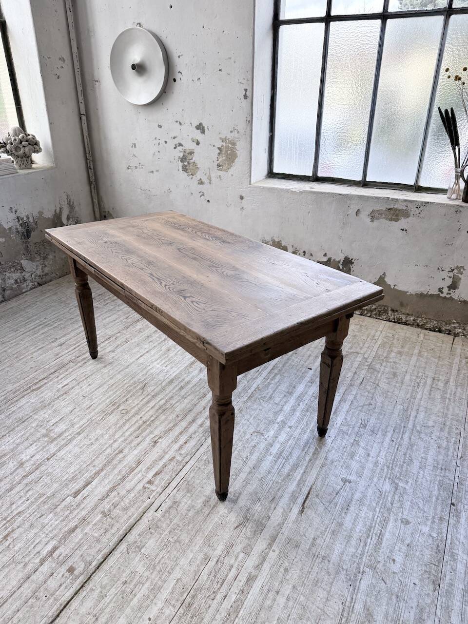 Solid oak farmhouse table with integrated extensions 1950