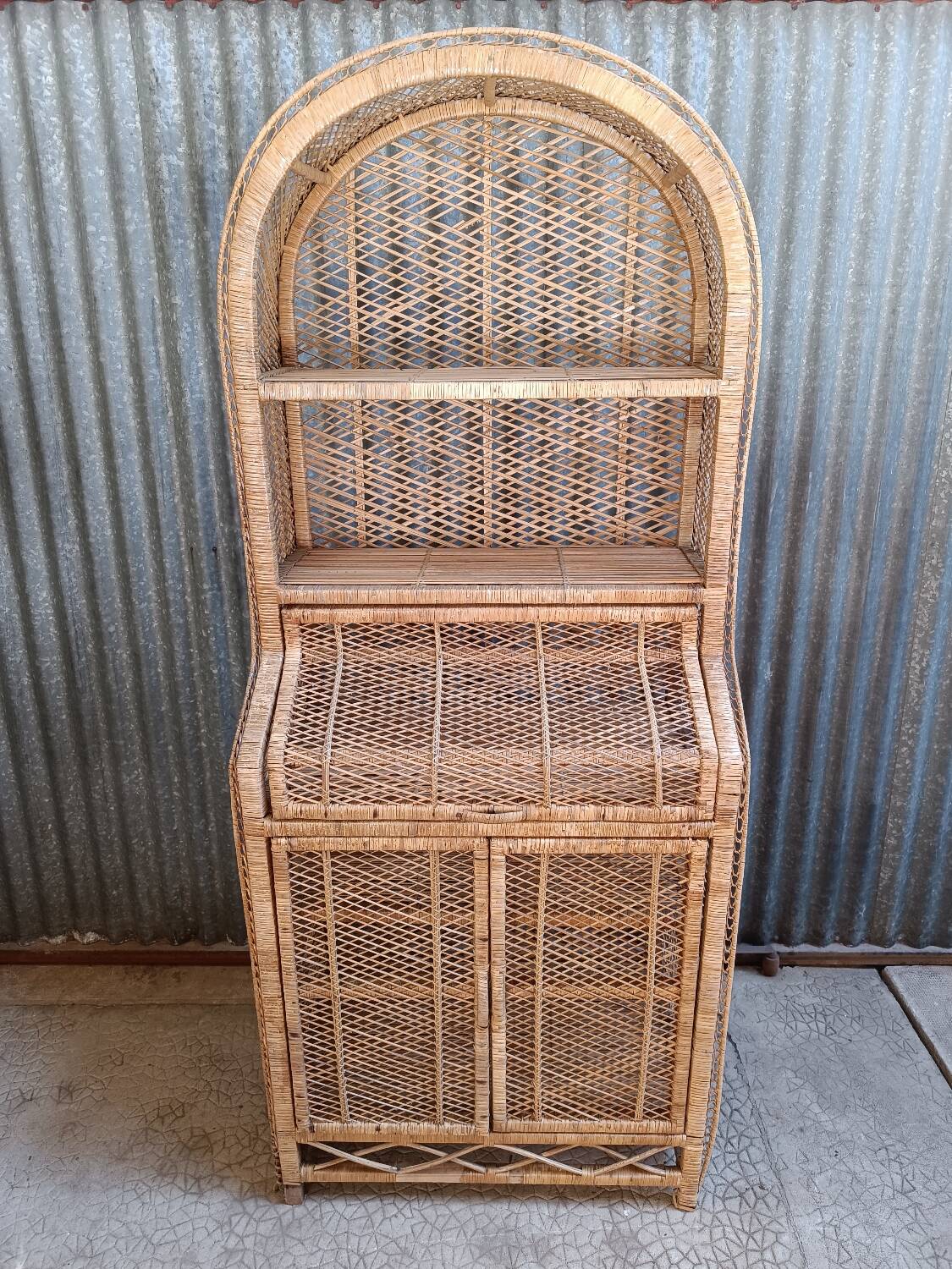 Bibliothèque en osier rotin vintage