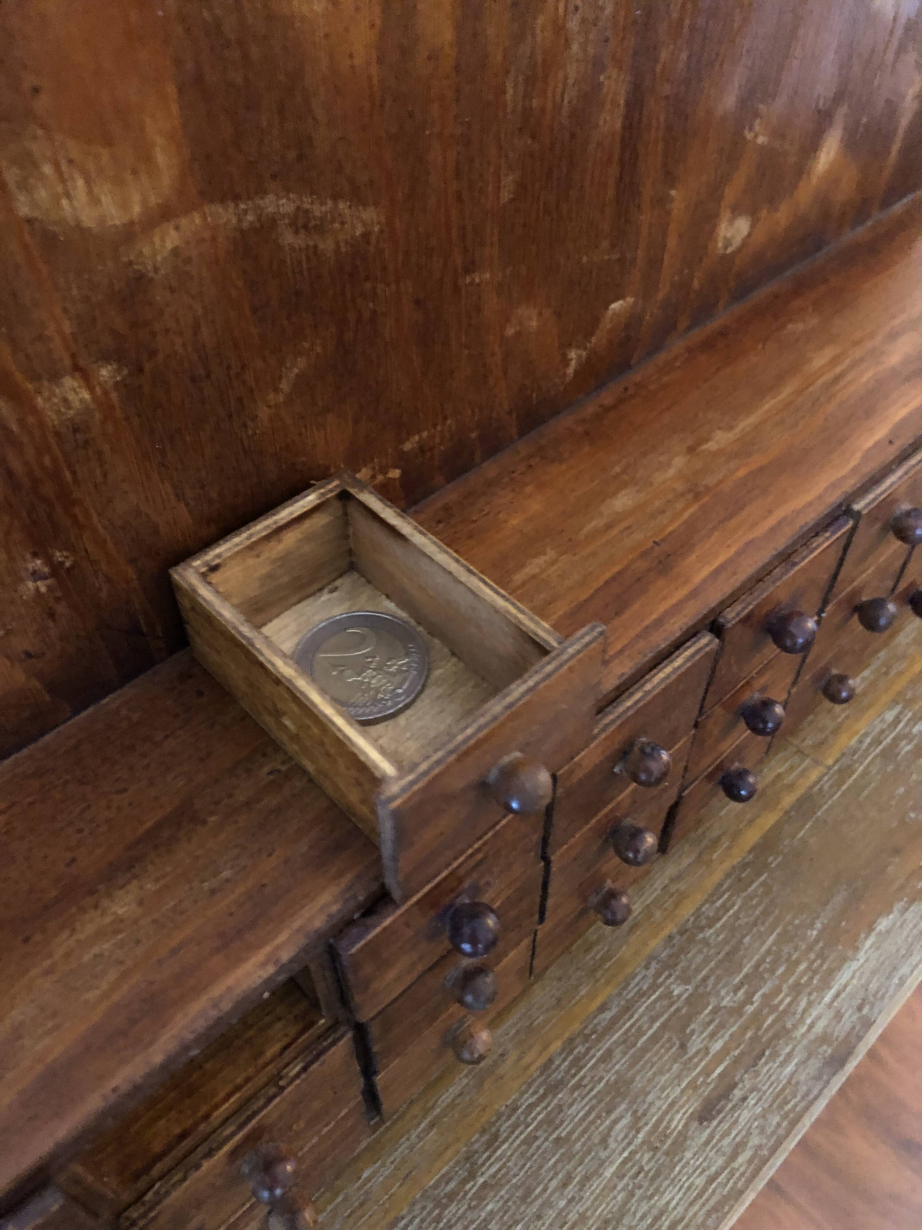 Petit meuble de métier rétro vintage en bois