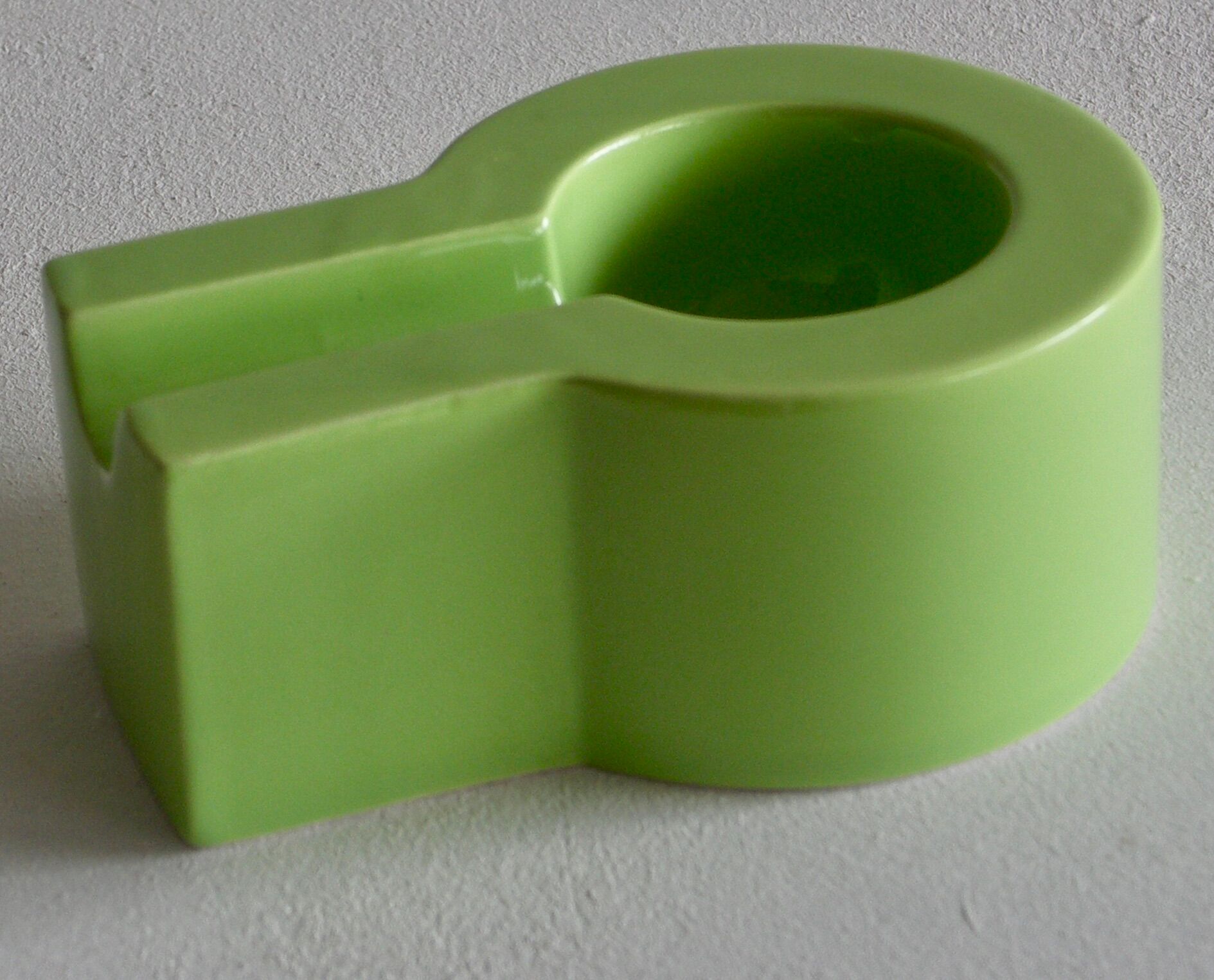 Ettore Sottsass ashtray, Yantra 2001