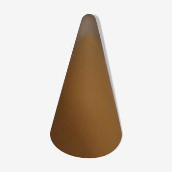 Light cone in opaline