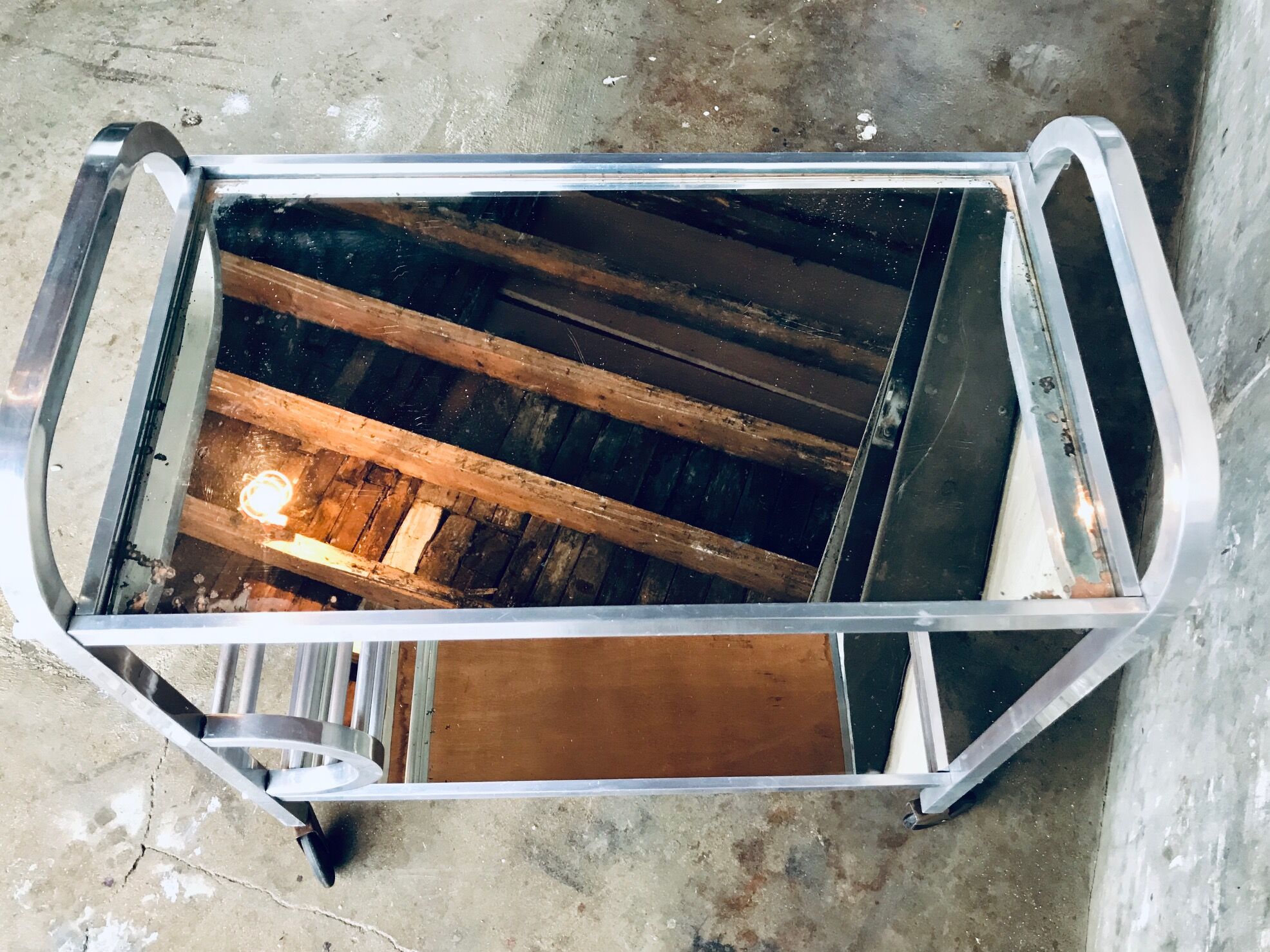 Desserte aluminium et miroirs