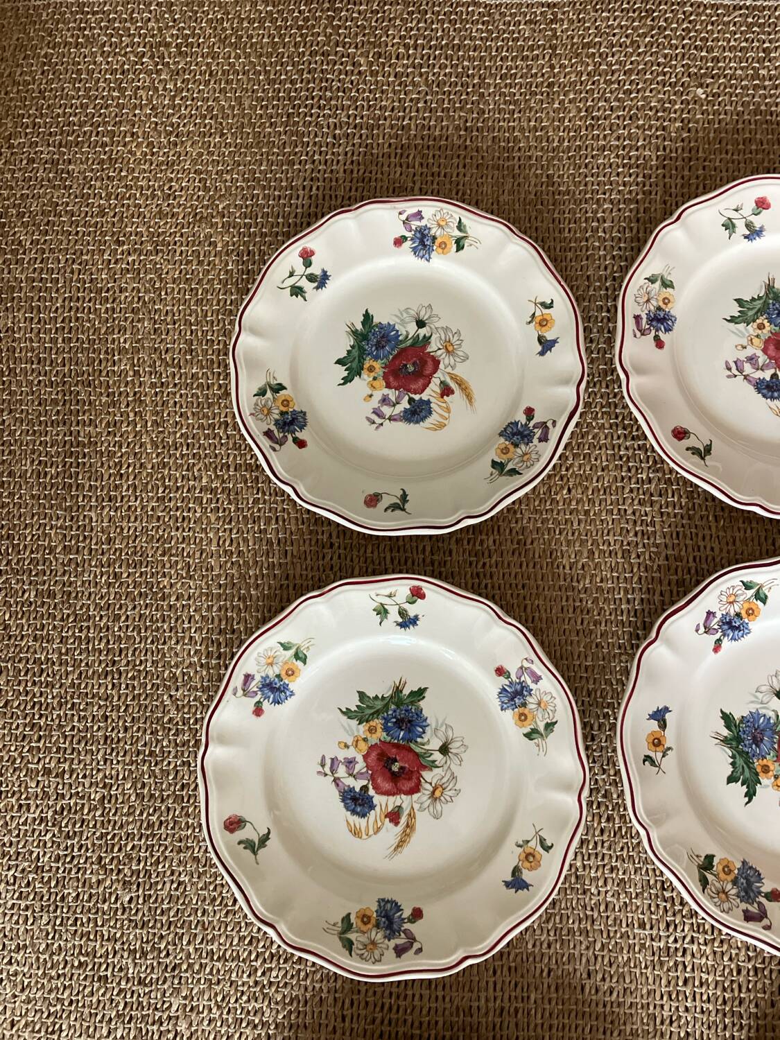 6 dinner plates