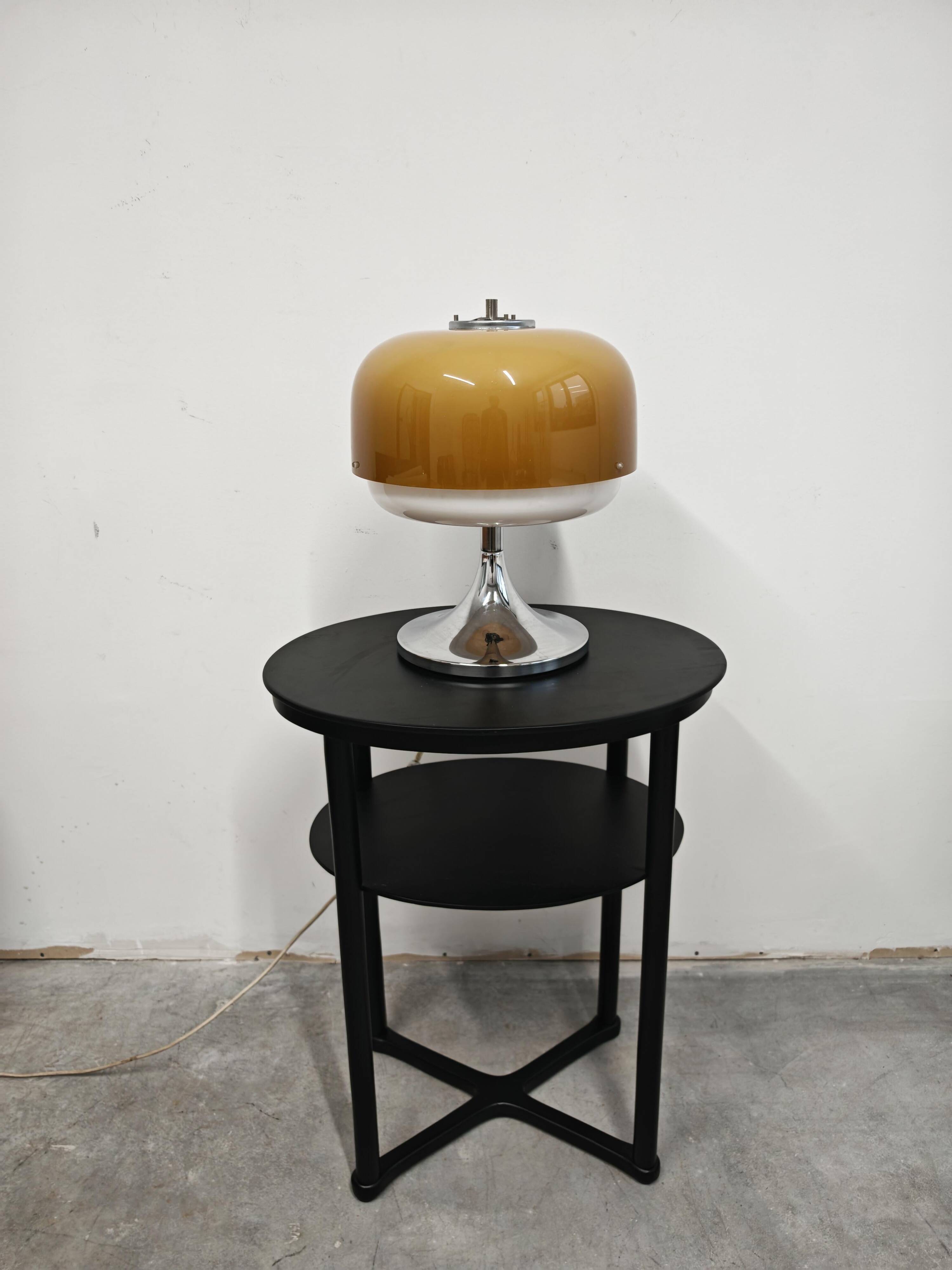 Lampe de table Mid Century Modern "Medusa" Luigi Massoni pour Harvey Guzzini