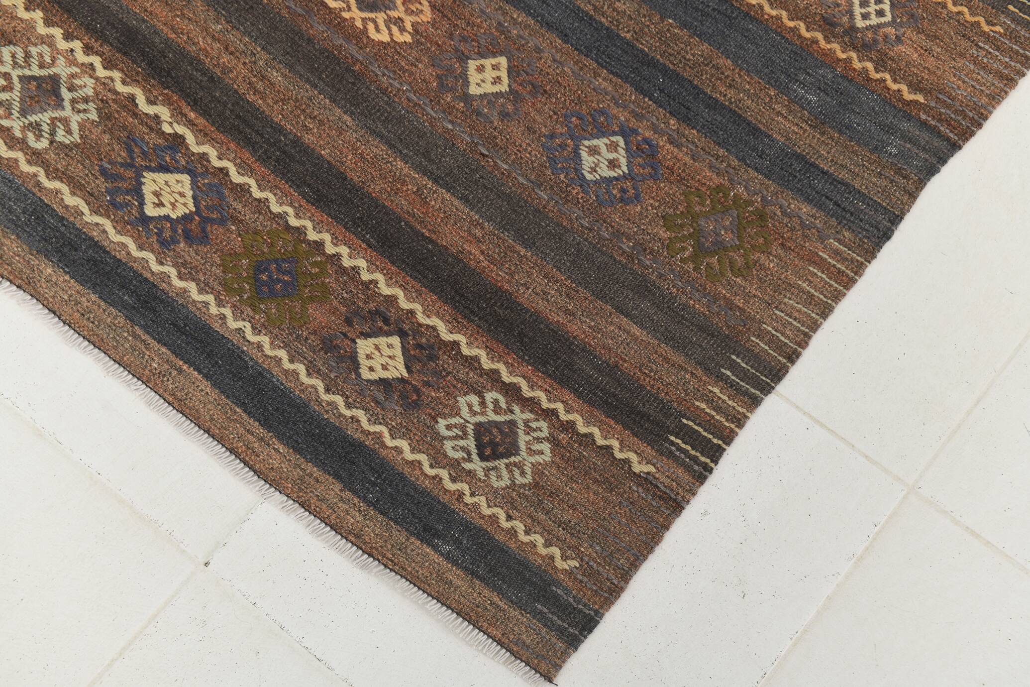 6x9 Brown Grenn Handmade Persian Kilim Rug, 187x286Cm