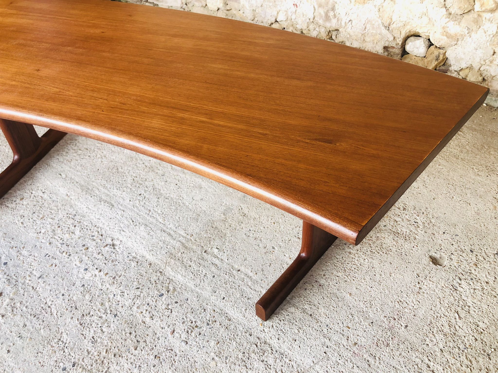 Table basse en teck danoise, Johannes Andersen pour CFC Silkeborg, Circa 60's