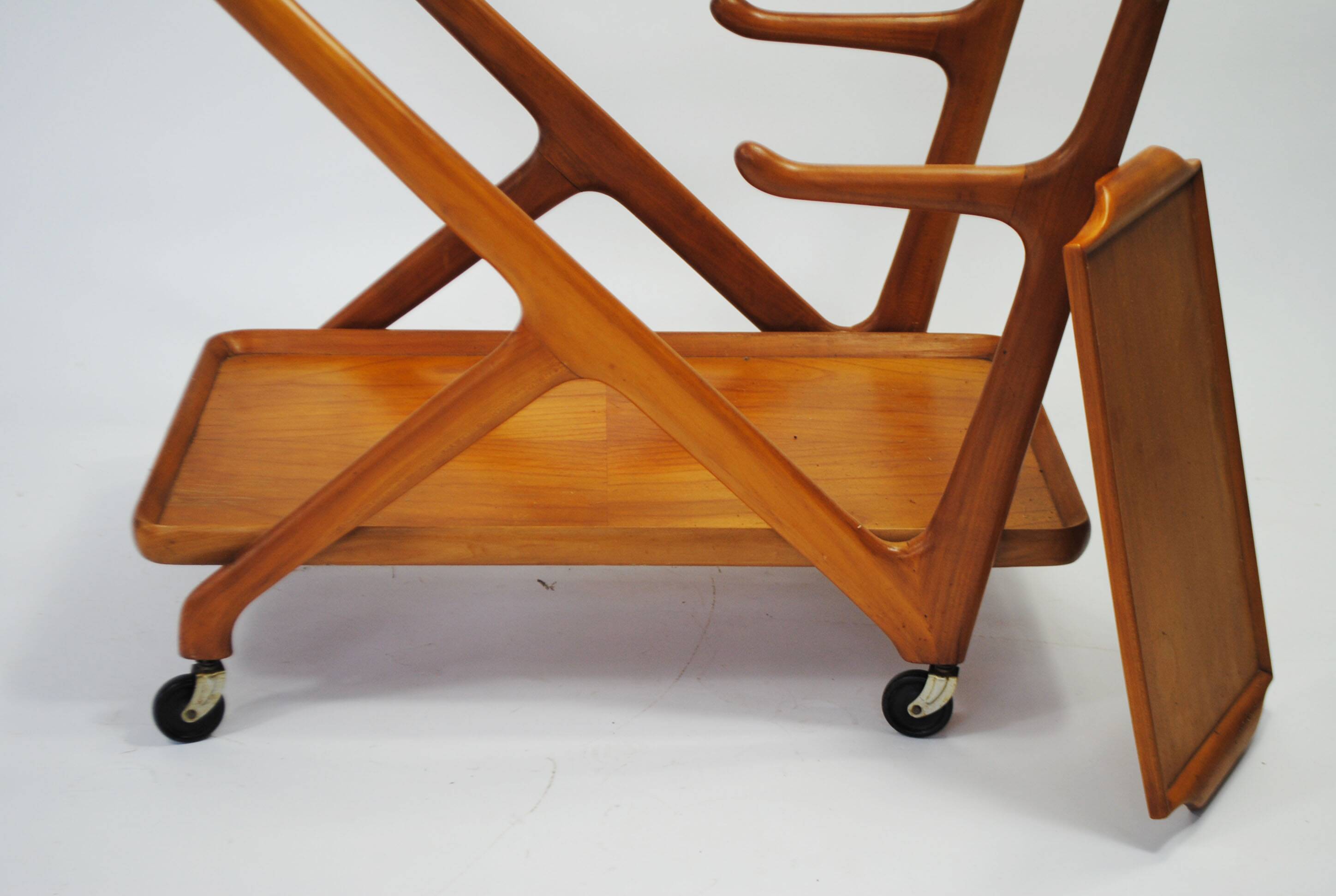 Cedar serving trolley, Italy 1950
