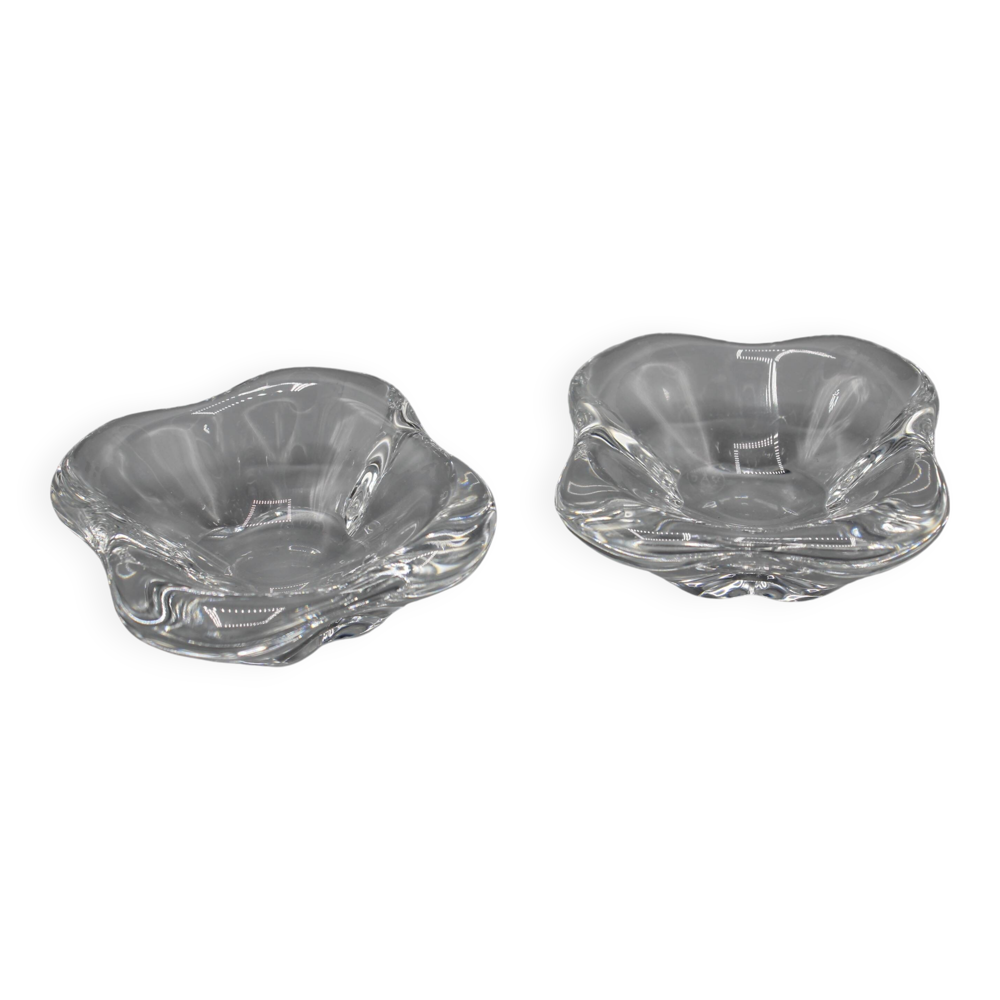 2 white crystal salt signature baccarat