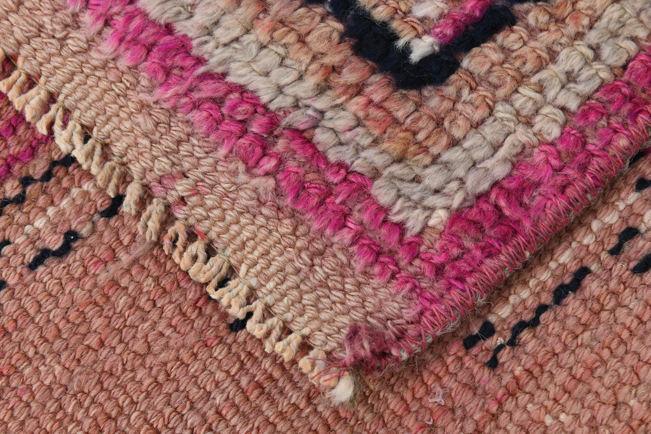 3x10 pastel pink & blue vintage rug