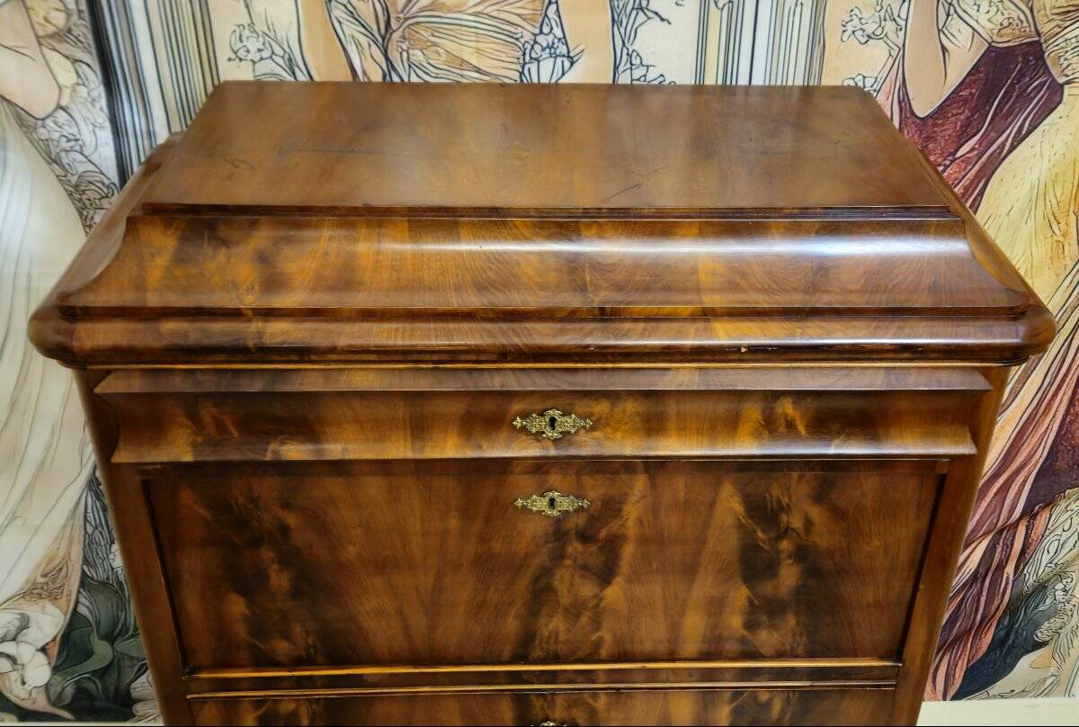 Secrétaire / scriban époque Bieidermeier en acajou flammé – XIXe siècle
