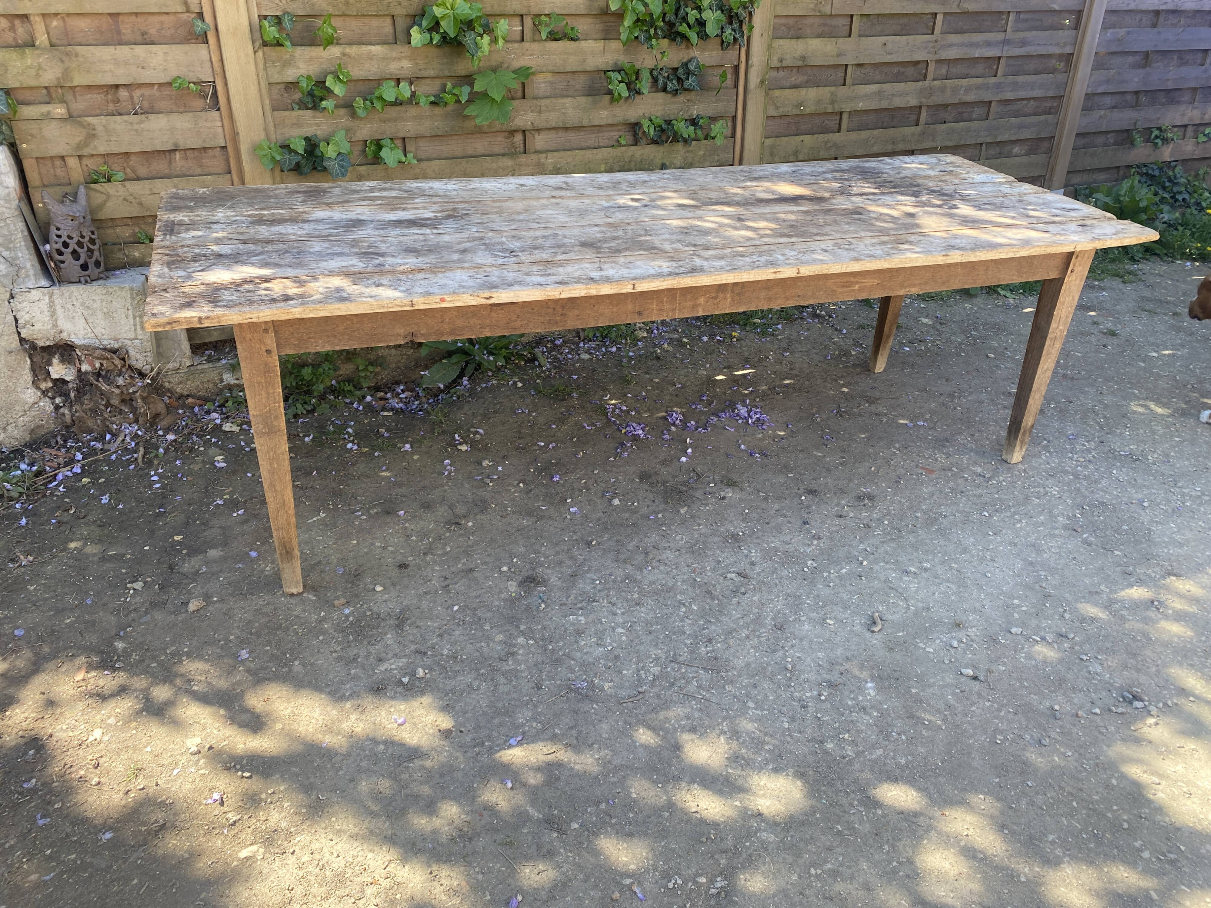 Table de ferme en chêne  à restaurer