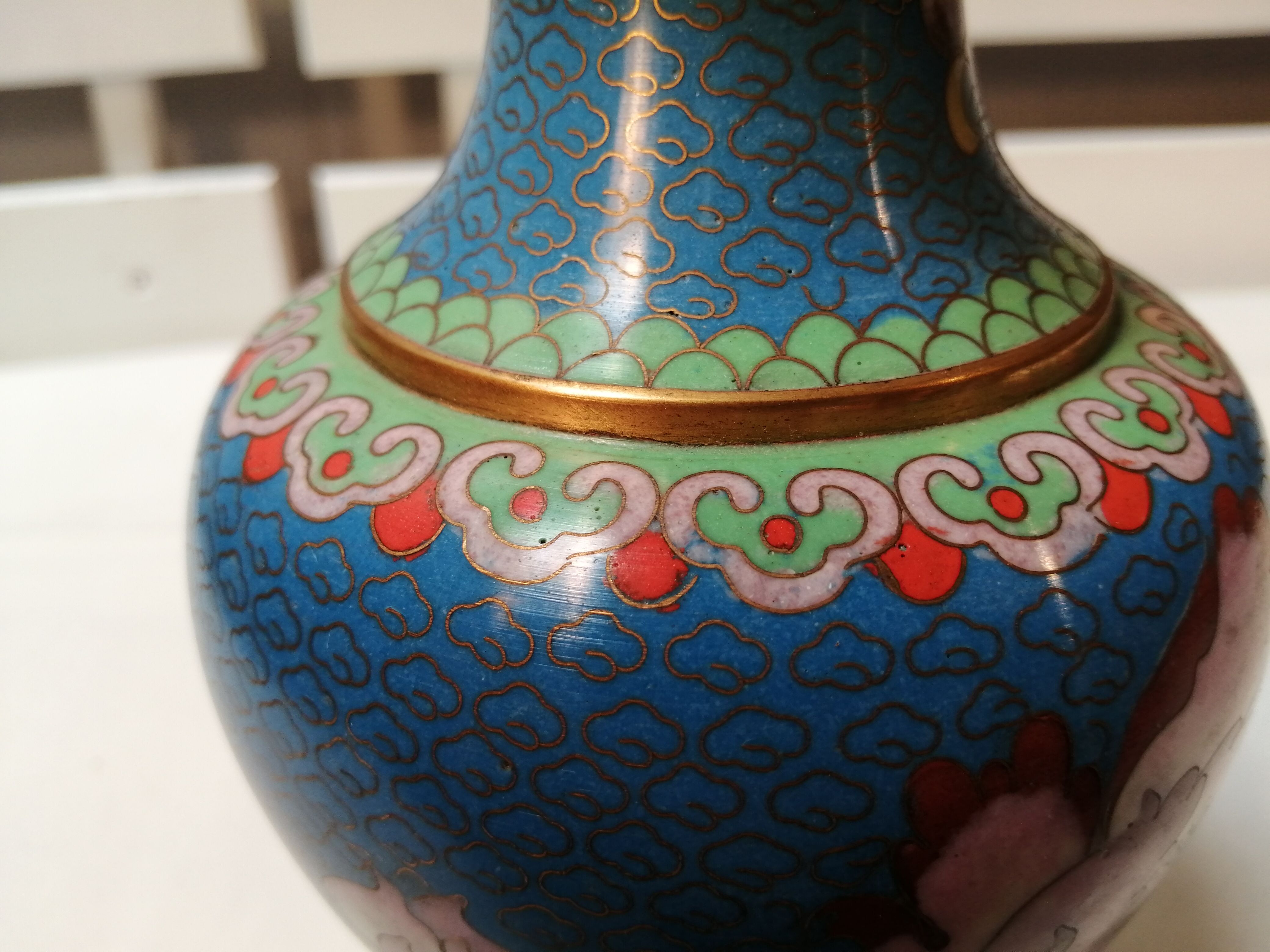 Vase cloisonné asiatique