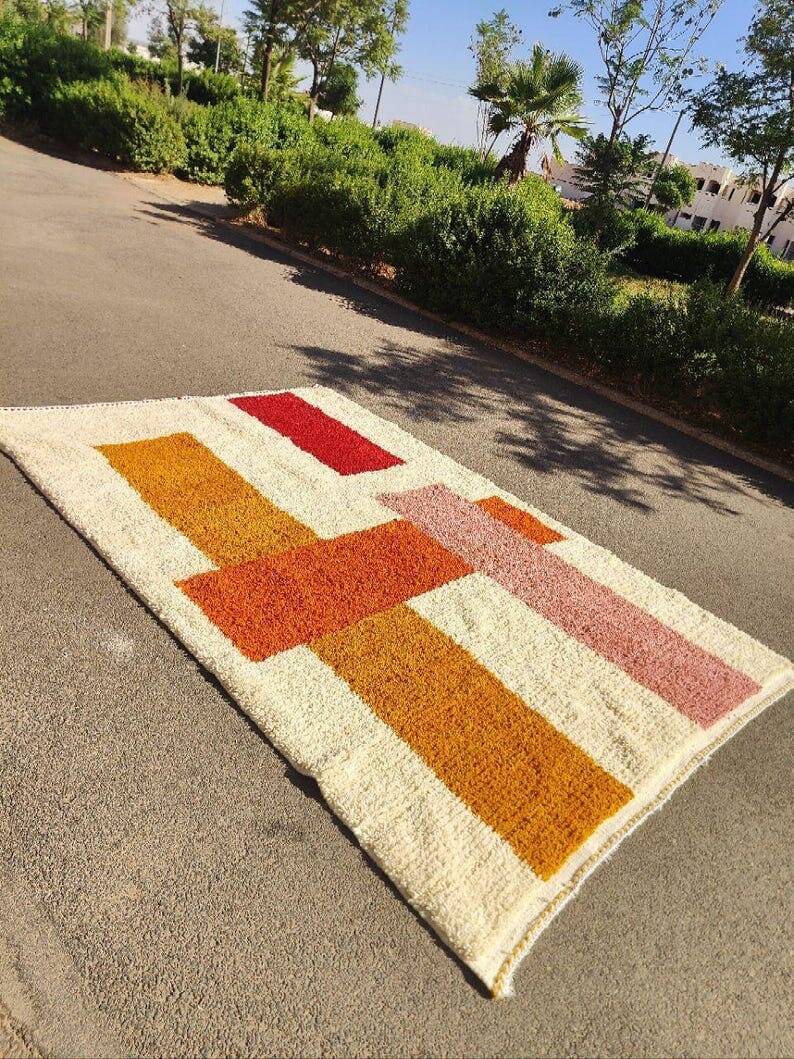 Handmade pure wool rug, size 150 x 250 cm