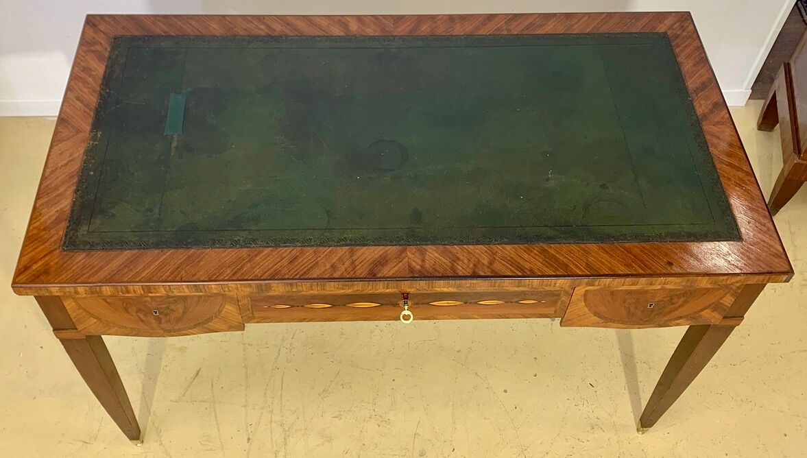 Office Art Deco period 1925 in veneer of precious wood