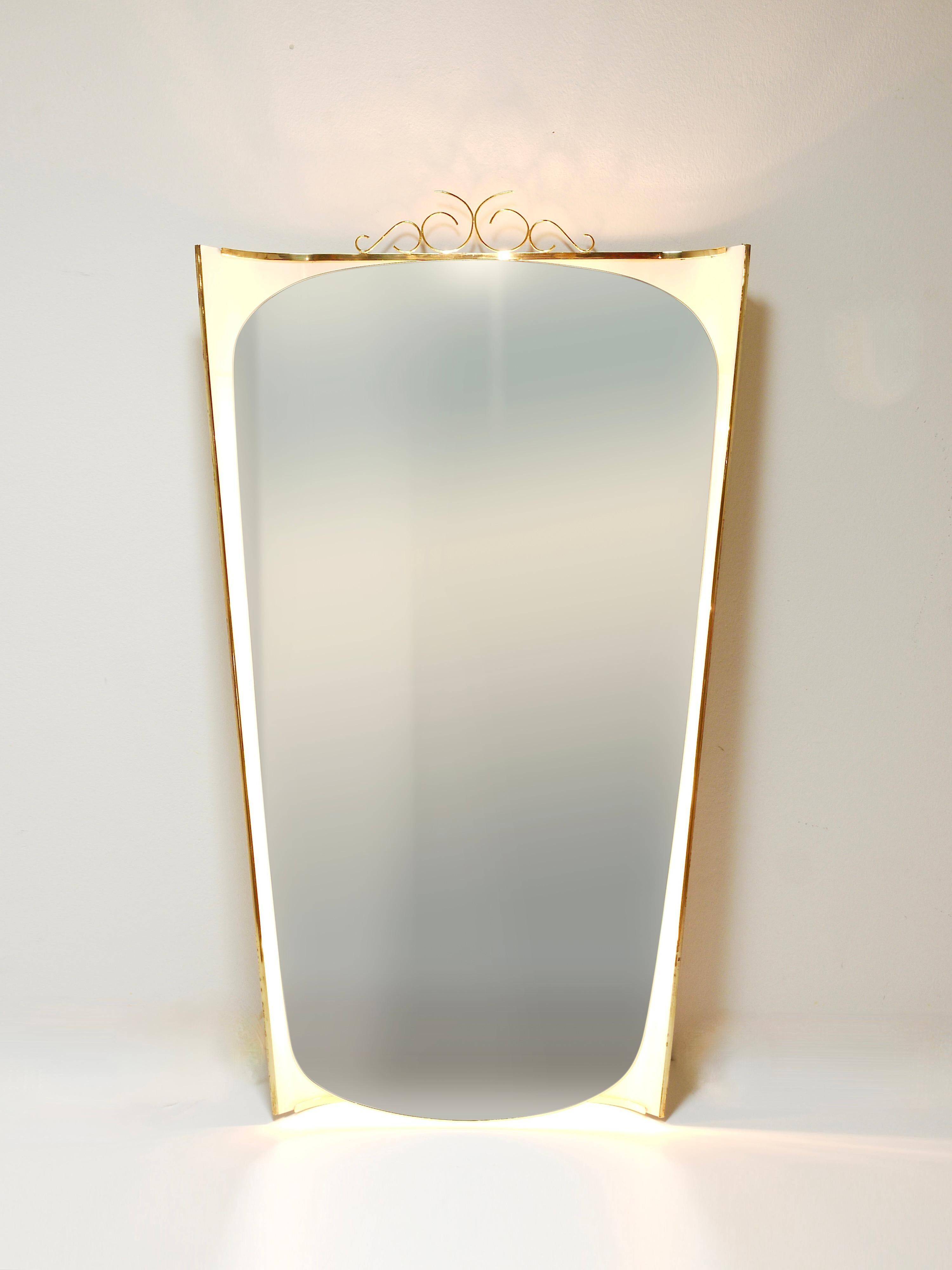 Mid-century illuminated wall mirror by Ernest Igl with brass crown, by Hillebrand.