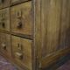 Meuble d'apothicaire en bois du milieu de siècle des années 40-50