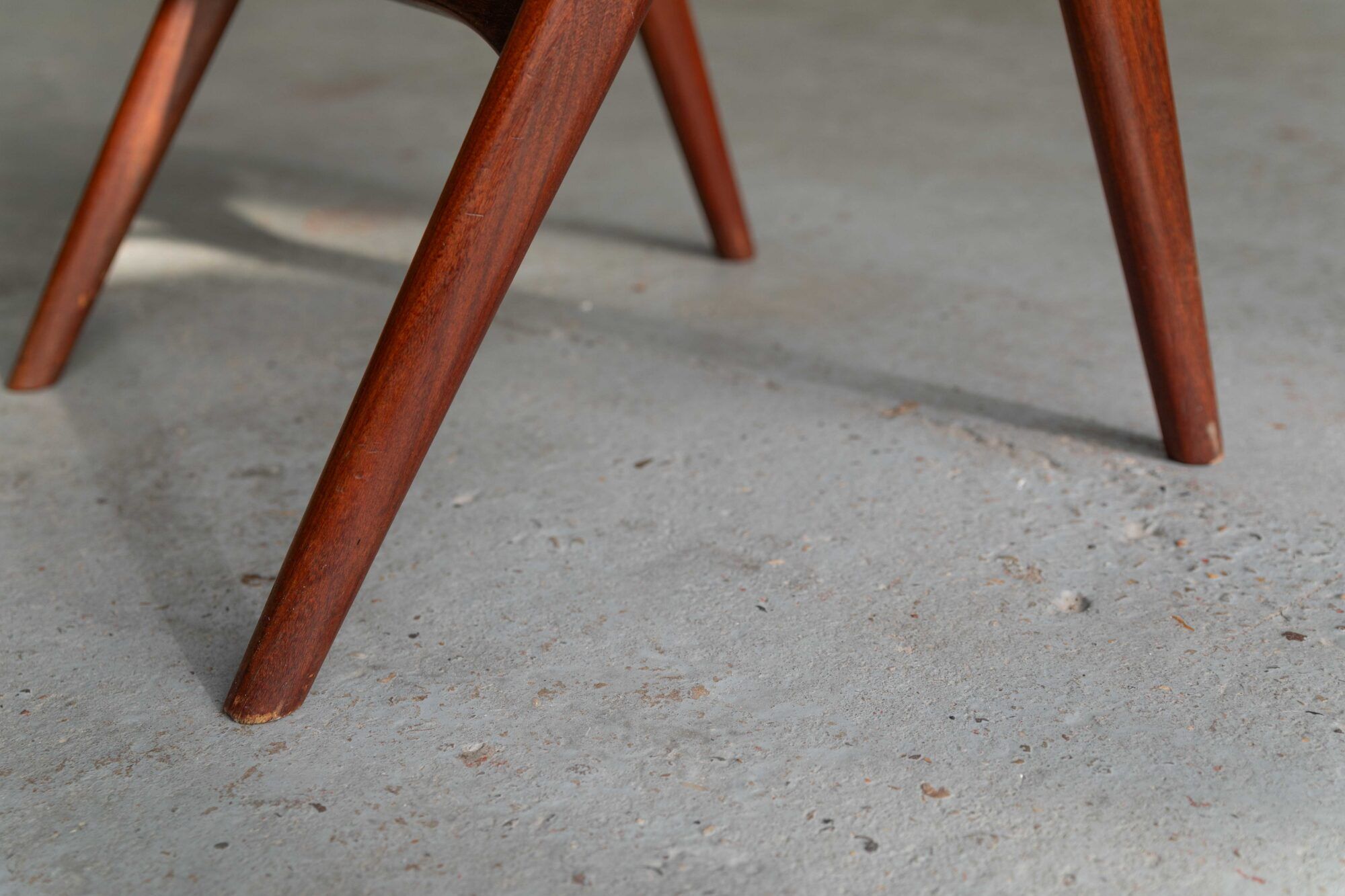 Set of 6 Aska dining chairs by Louis Van Teeffelen