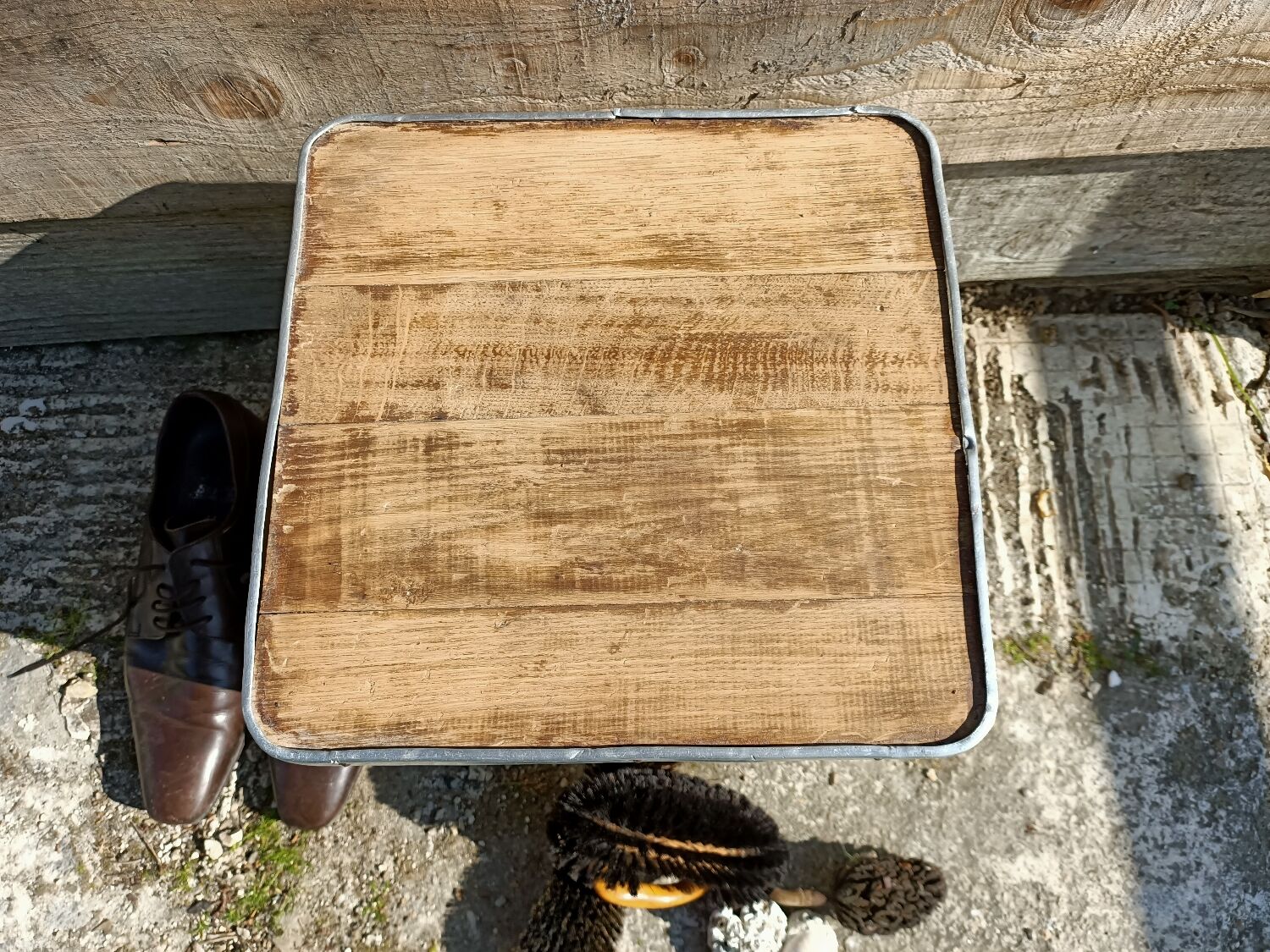 Shoeshine chest stool