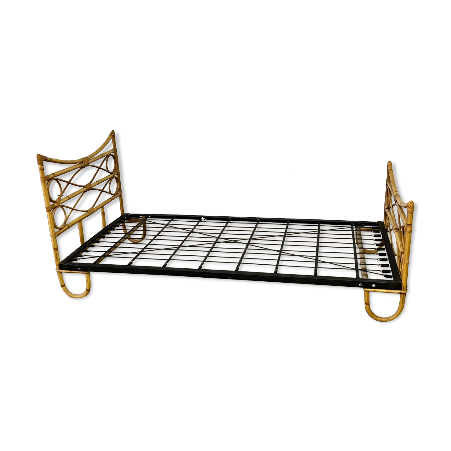 Vintage rattan bed
