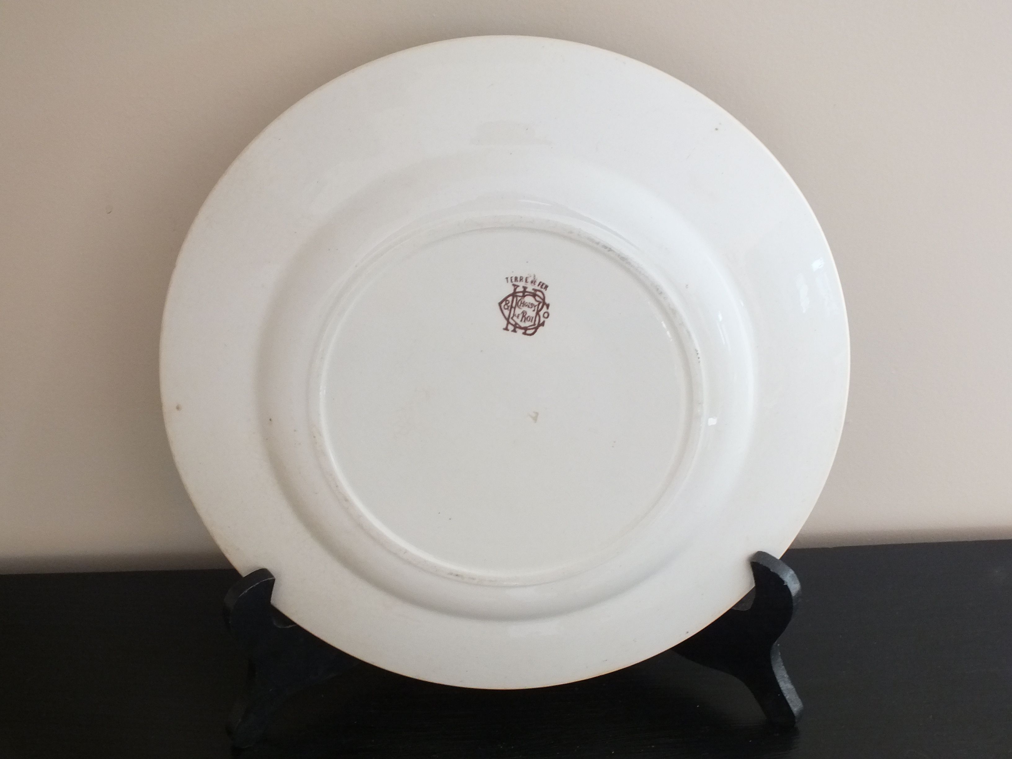 Round dish n°2 Choisy le Roi in Iron Earth decoration fruits and insects