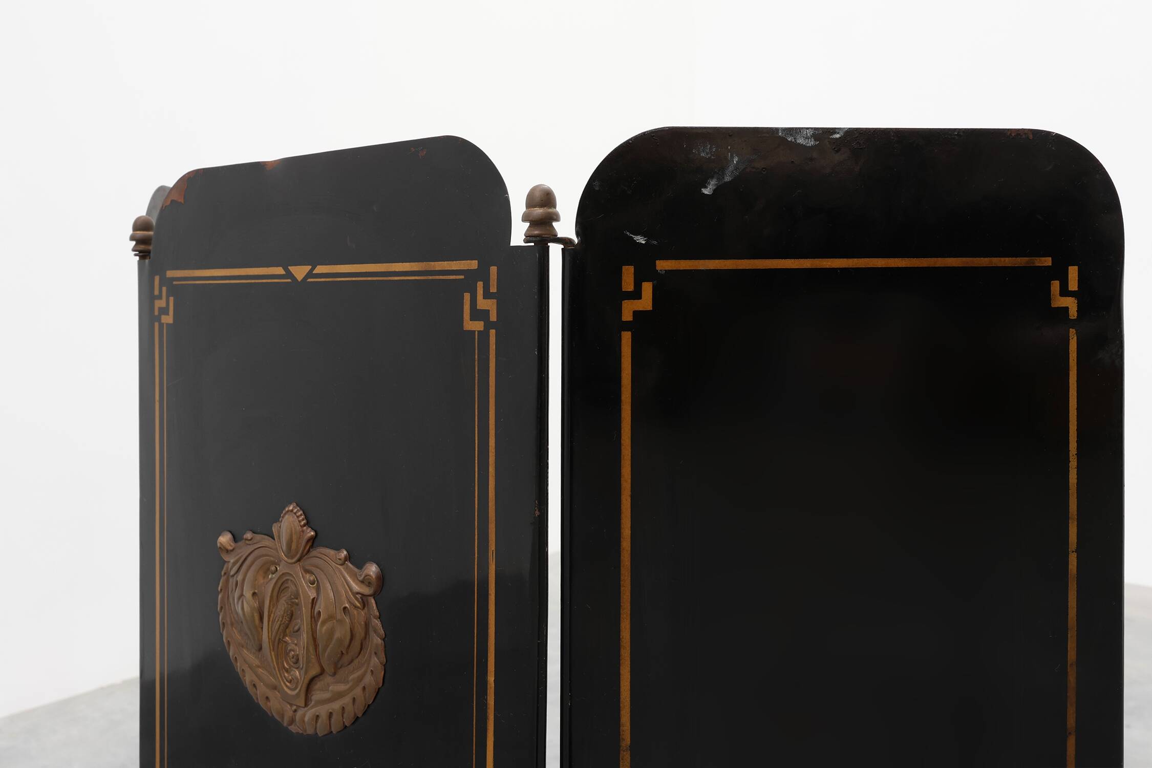 French black and gold Art Deco Fireplace Screen, 1930s