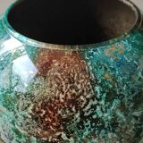 Large signed Line Lacquered Ball Vase. Made of églomisé glass. Dimensions: 18 x 16 cm