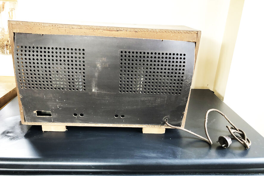 Former station radio tsf devieux at lamps 1930