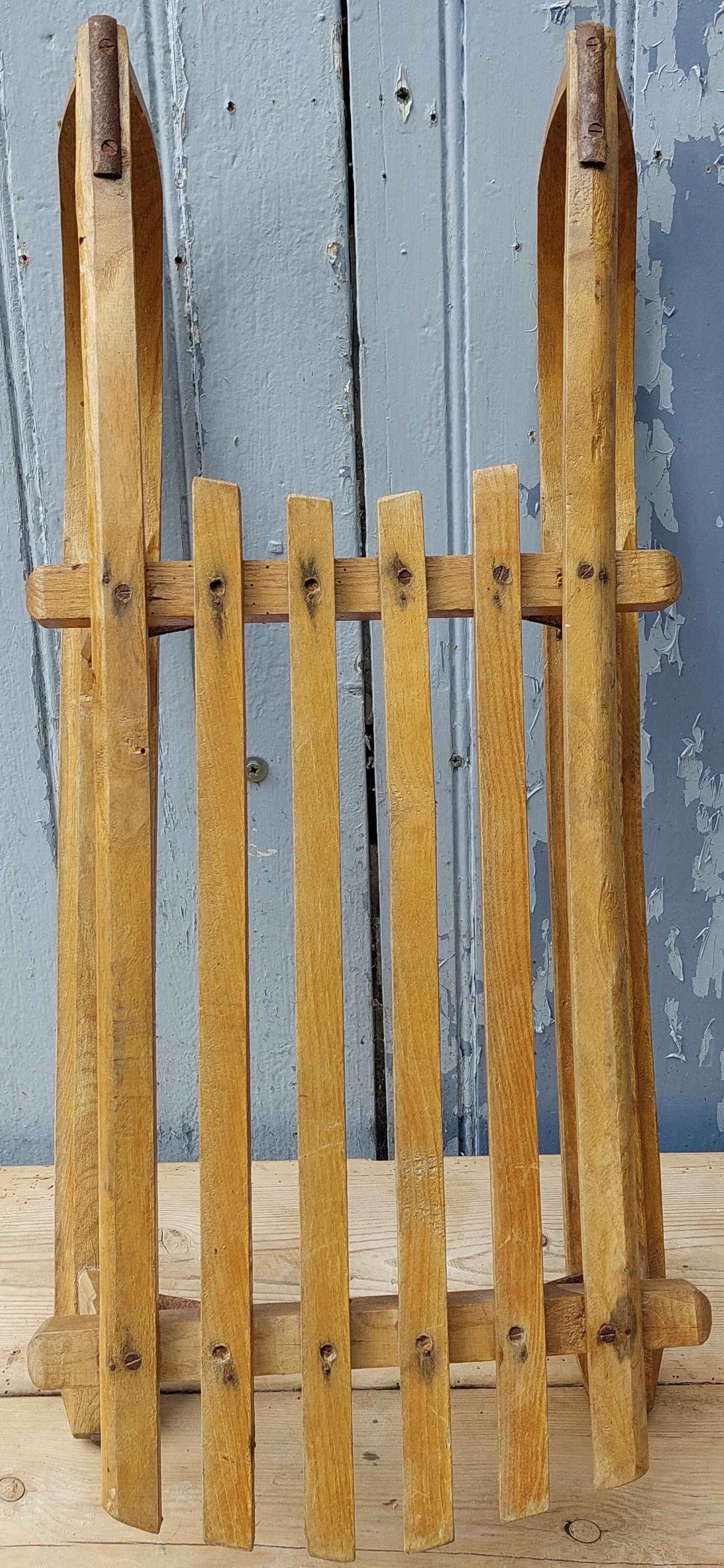 Wooden toboggan