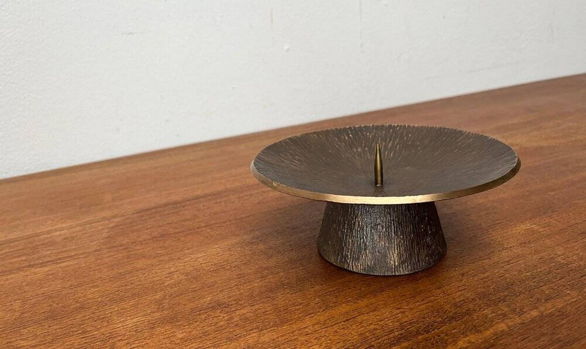 Bougeoir Brutaliste en Bronze Milieu du Siècle, années 1960
