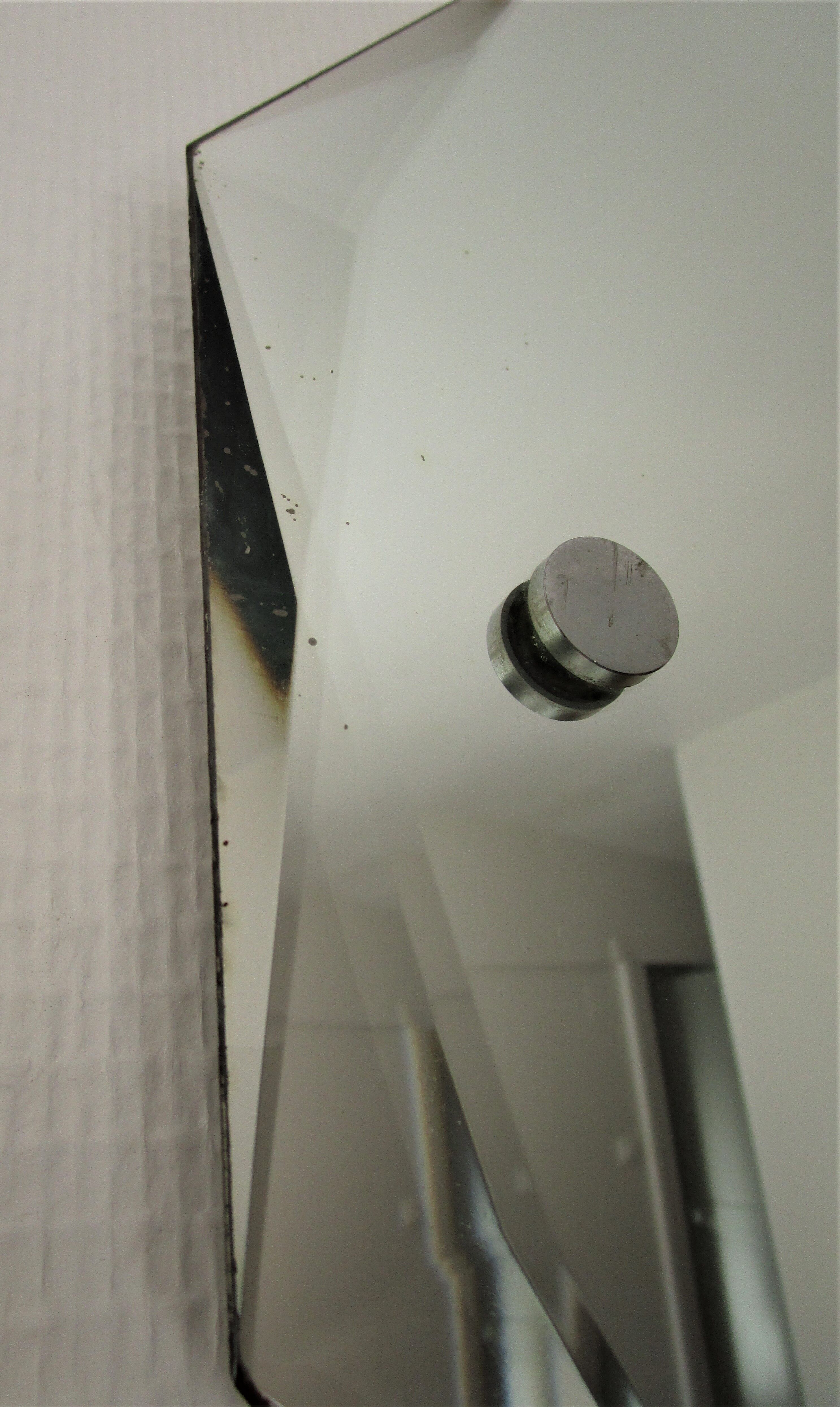 Bevelled wall mirror cut diamond with twelve sides 48 cm x 60 cm