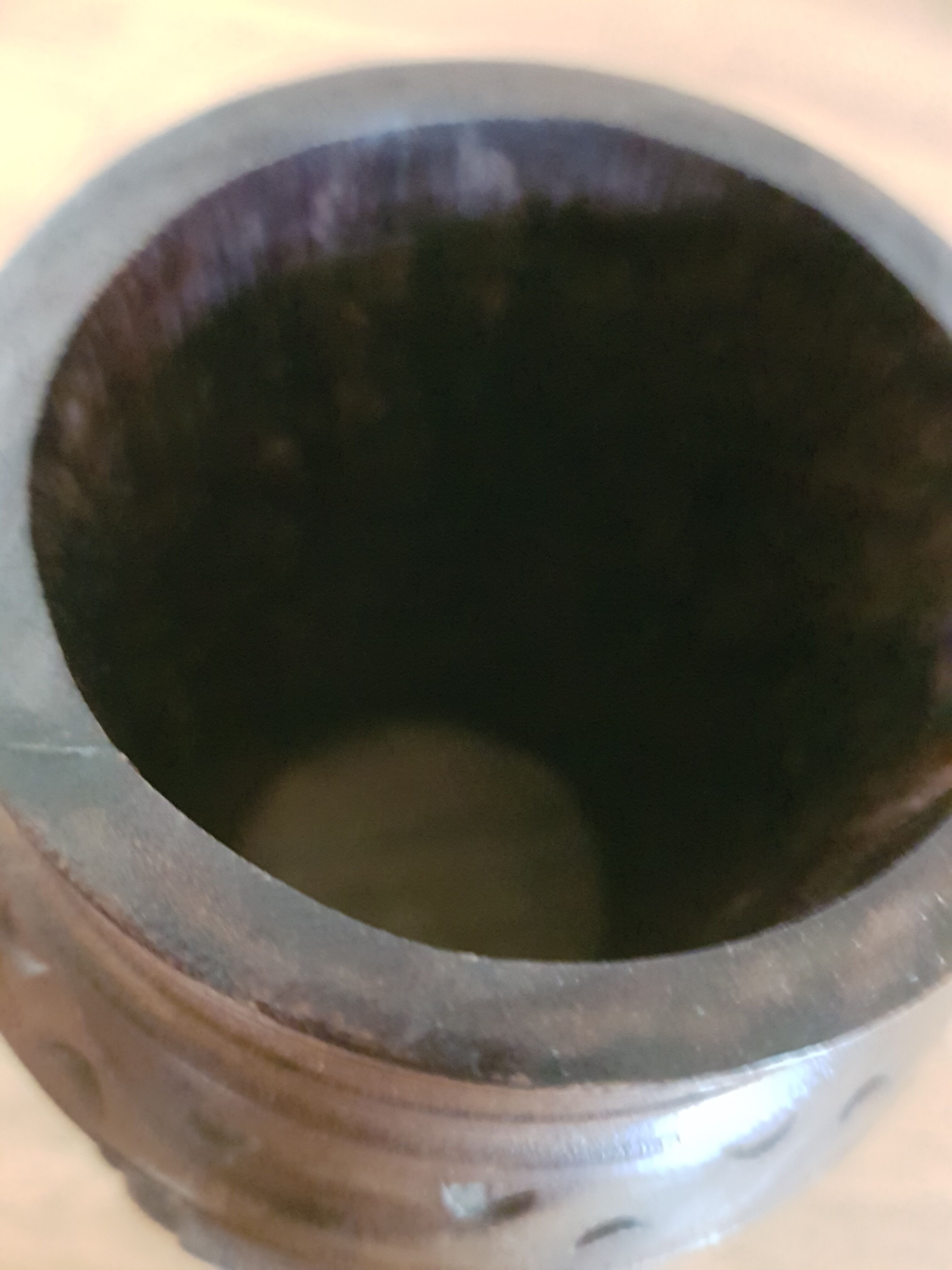 Wooden pot with Vintage sculptures