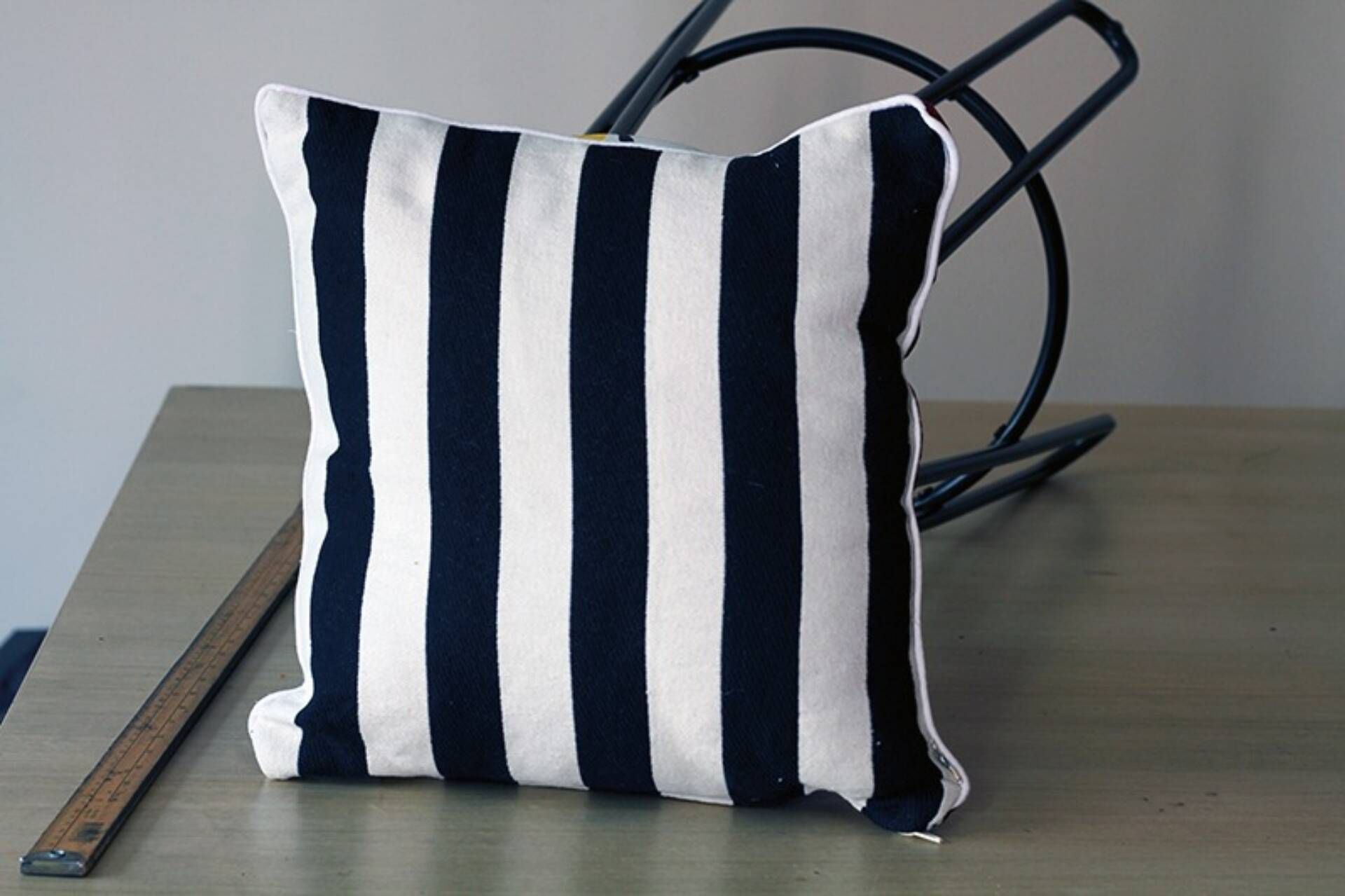 Removable decorative cushion