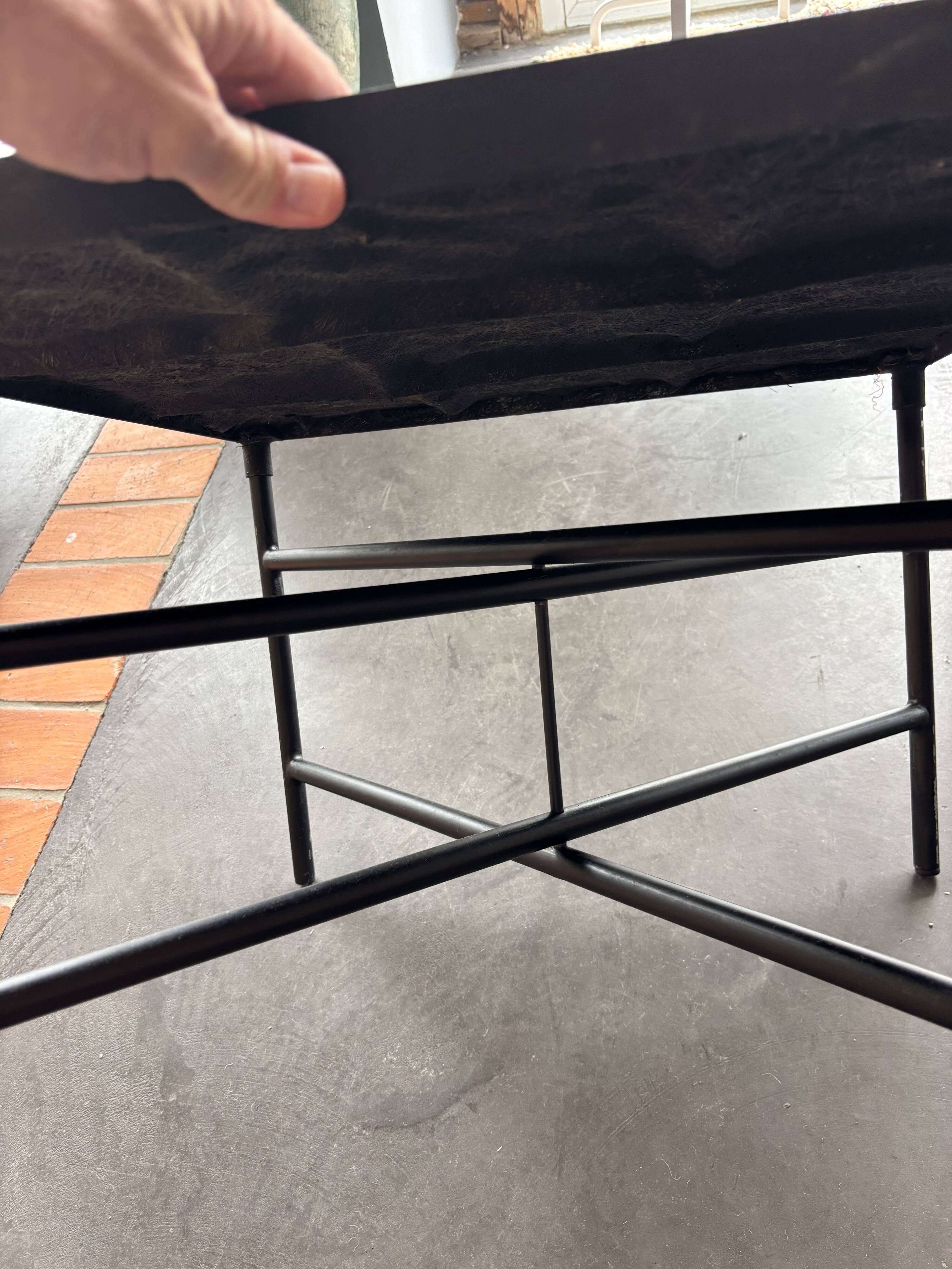 Square coffee table in Majorelle blue zellige, handmade – 60 × 60 cm