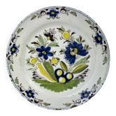 Plat en faïence de Delft blanc et bleu à décor floral, XVIIIe, Ø 36,5 cm