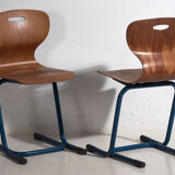 Vintage school chairs (c.1950). Set of 4 pieces.