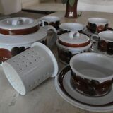 service a the annee 70 en gres decore main arabia