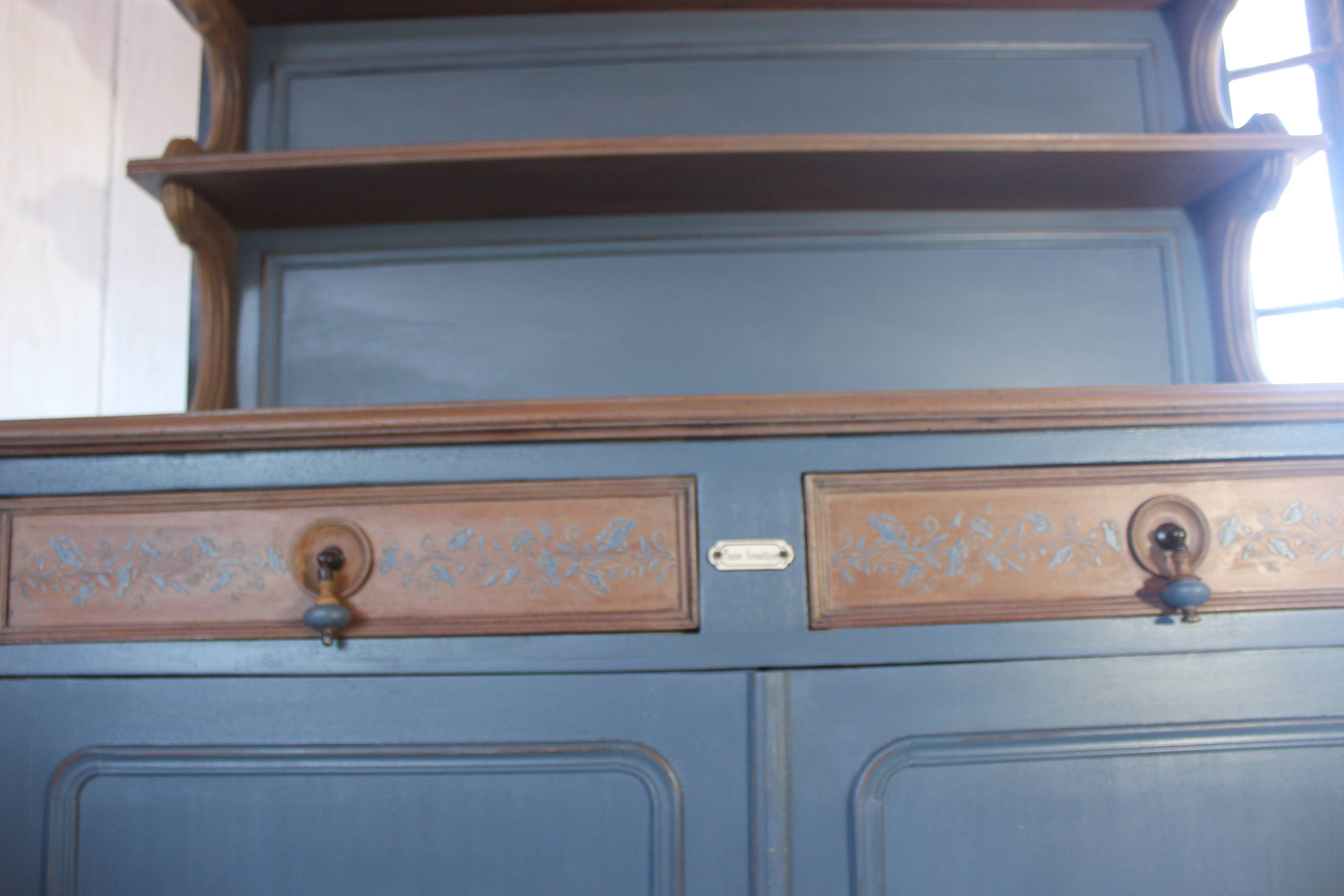 Buffet Haut Relooké – Bois Bleu, Style Saint Hubert, Dimensions 173x38x100 Cm